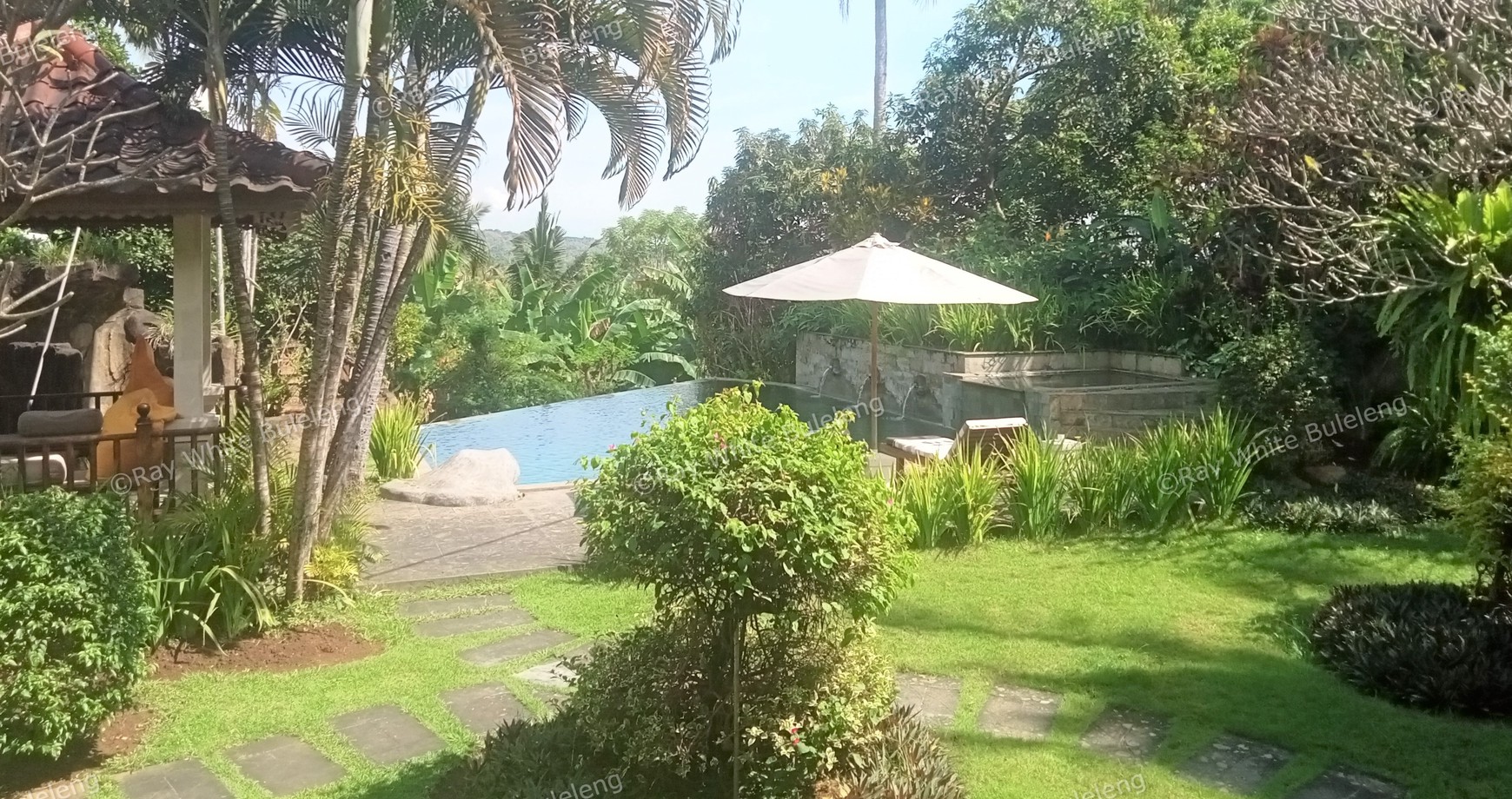 Escape to Lovina 2-Story Villa & Expansive Land