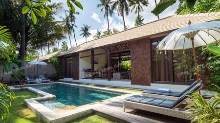Package of 2 charming beachside villas for sale north Bali