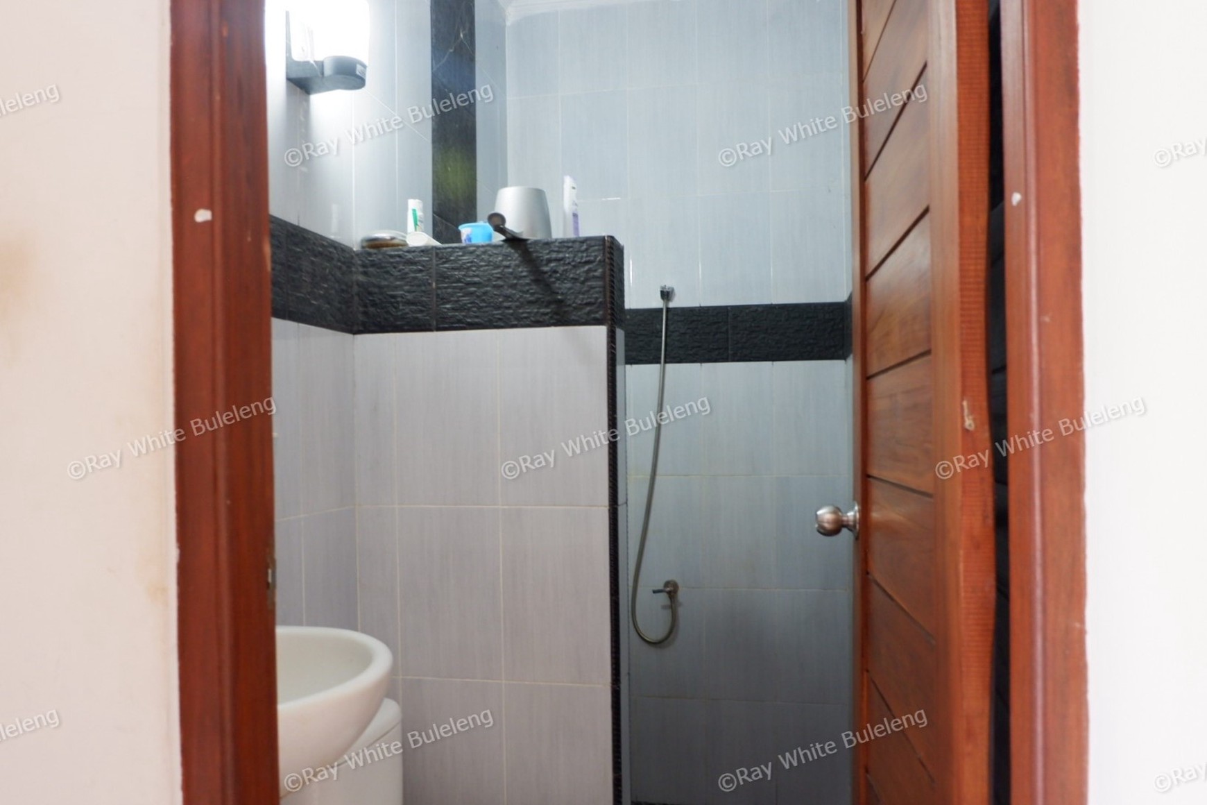 Price Dropped! Charming 2-Bedroom Fully Furnished House For Sale In Perumahan Graha Adi Terrace