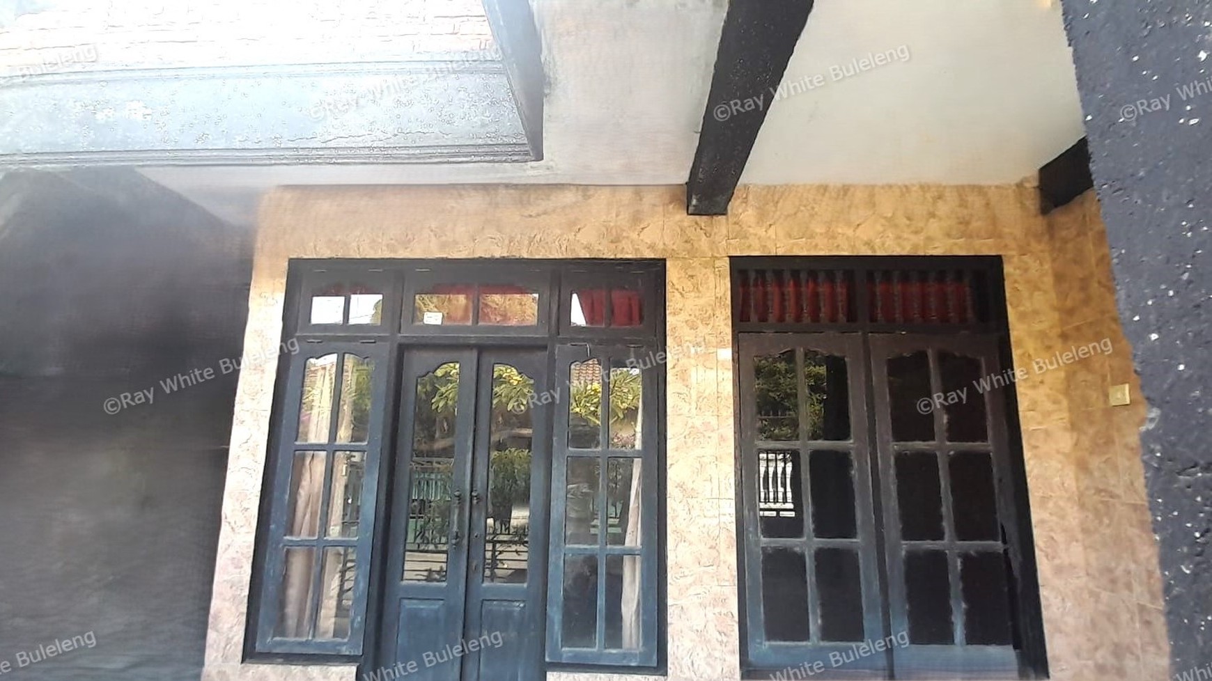 Old Local House Ready For Modern Renovation
