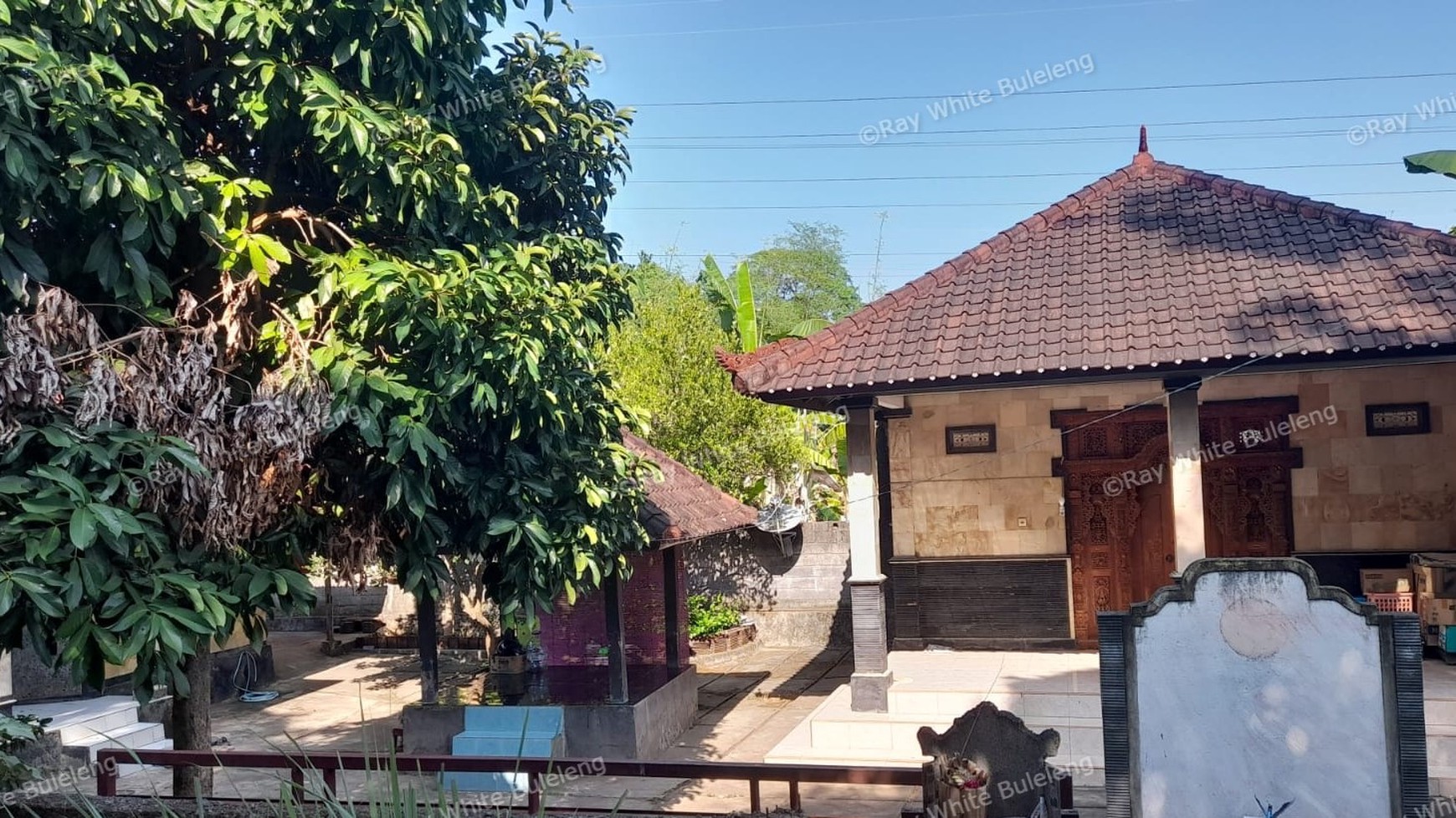 Low Budget House with Expansive Land in Panji Anom