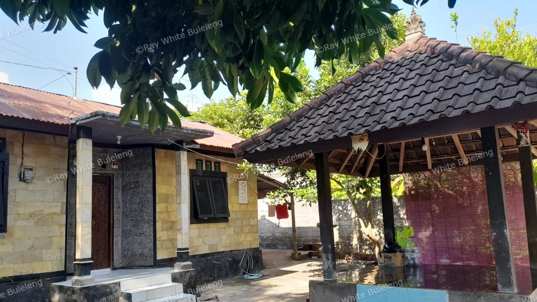 Low Budget House with Expansive Land in Panji Anom