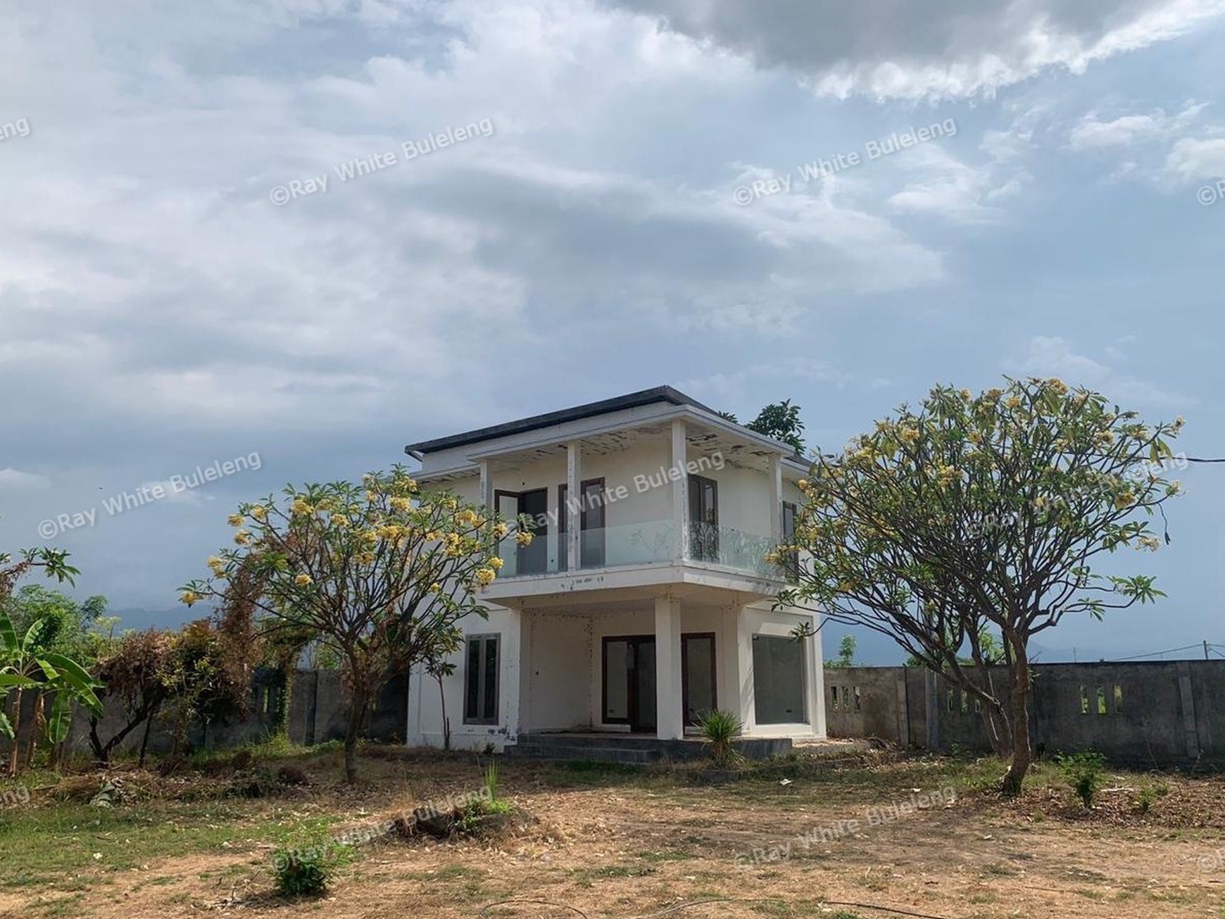 Limited Offer! Hot Sale Stunning Beachfront Land!