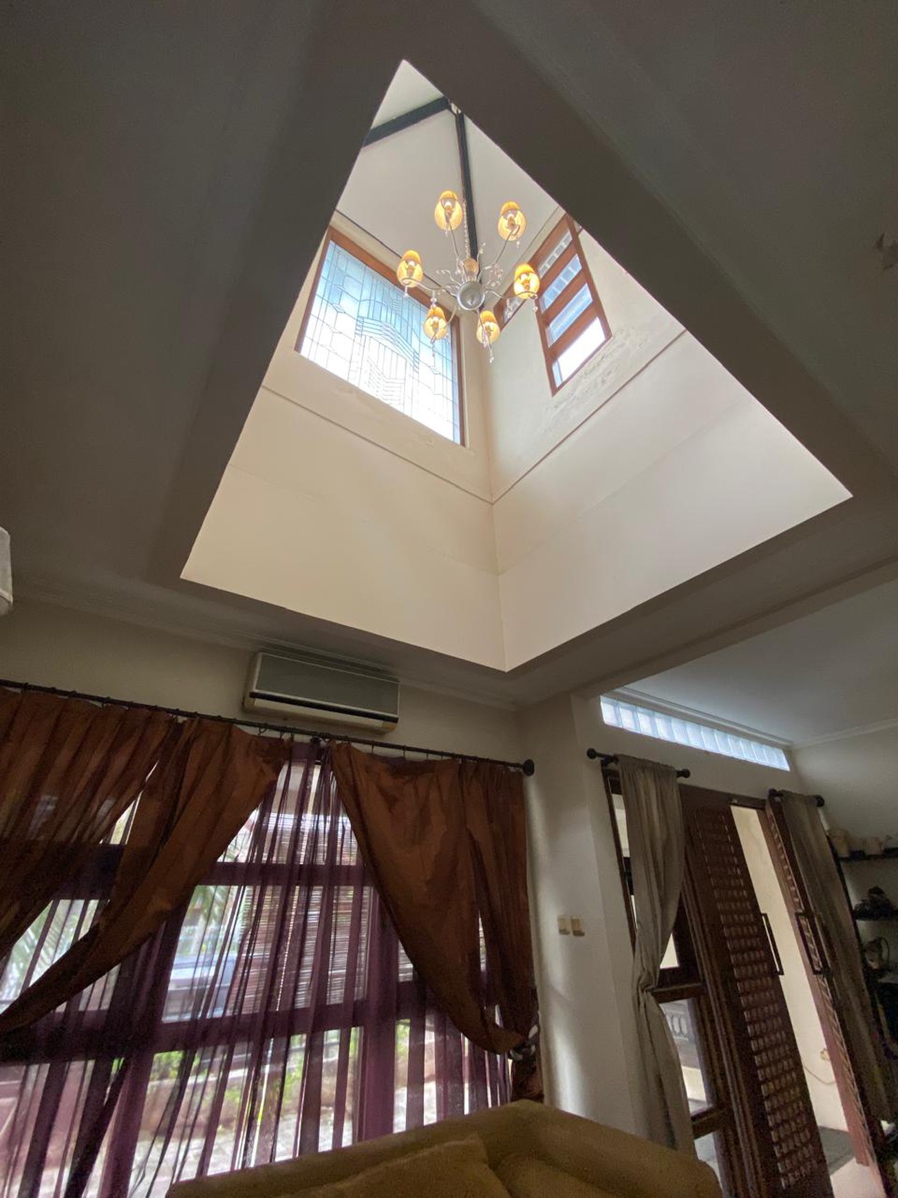 Rumah Bagus, lingkungan aman dan nyaman di Pondok Ranji.