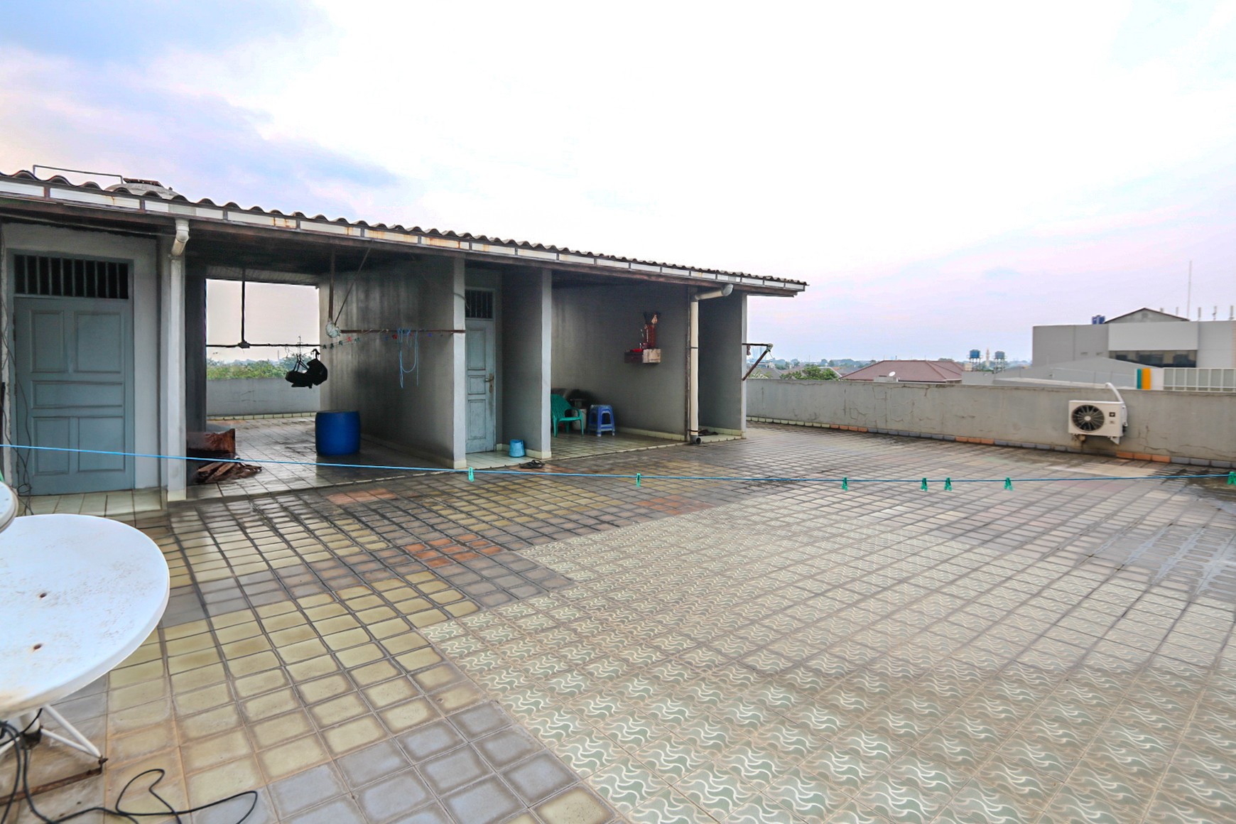 RUKO 3 LANTAI PLUS ROOF TOP, GANDENG 3, LOKASI STRATEGIS, PONDOK KELAPA, KALIMALANG, AKSES MUDAH KE TOL