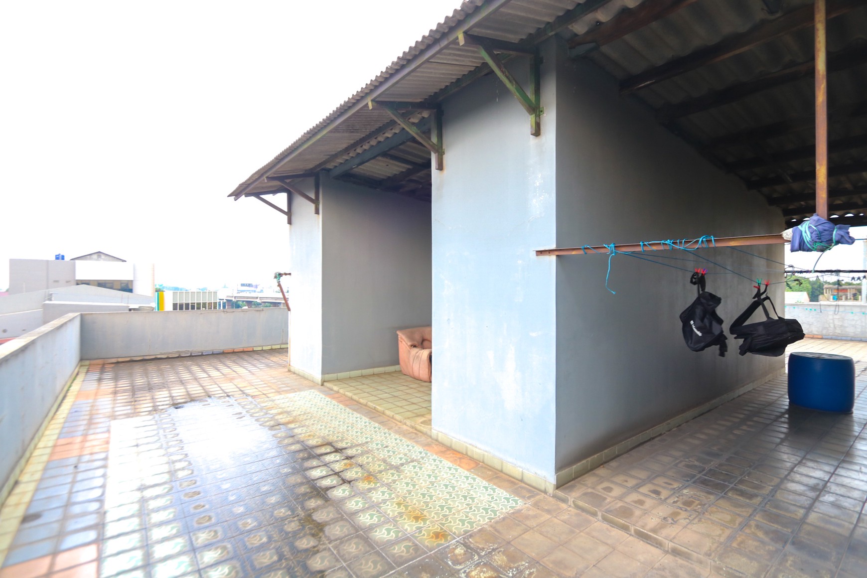 RUKO 3 LANTAI PLUS ROOF TOP, GANDENG 3, LOKASI STRATEGIS, PONDOK KELAPA, KALIMALANG, AKSES MUDAH KE TOL