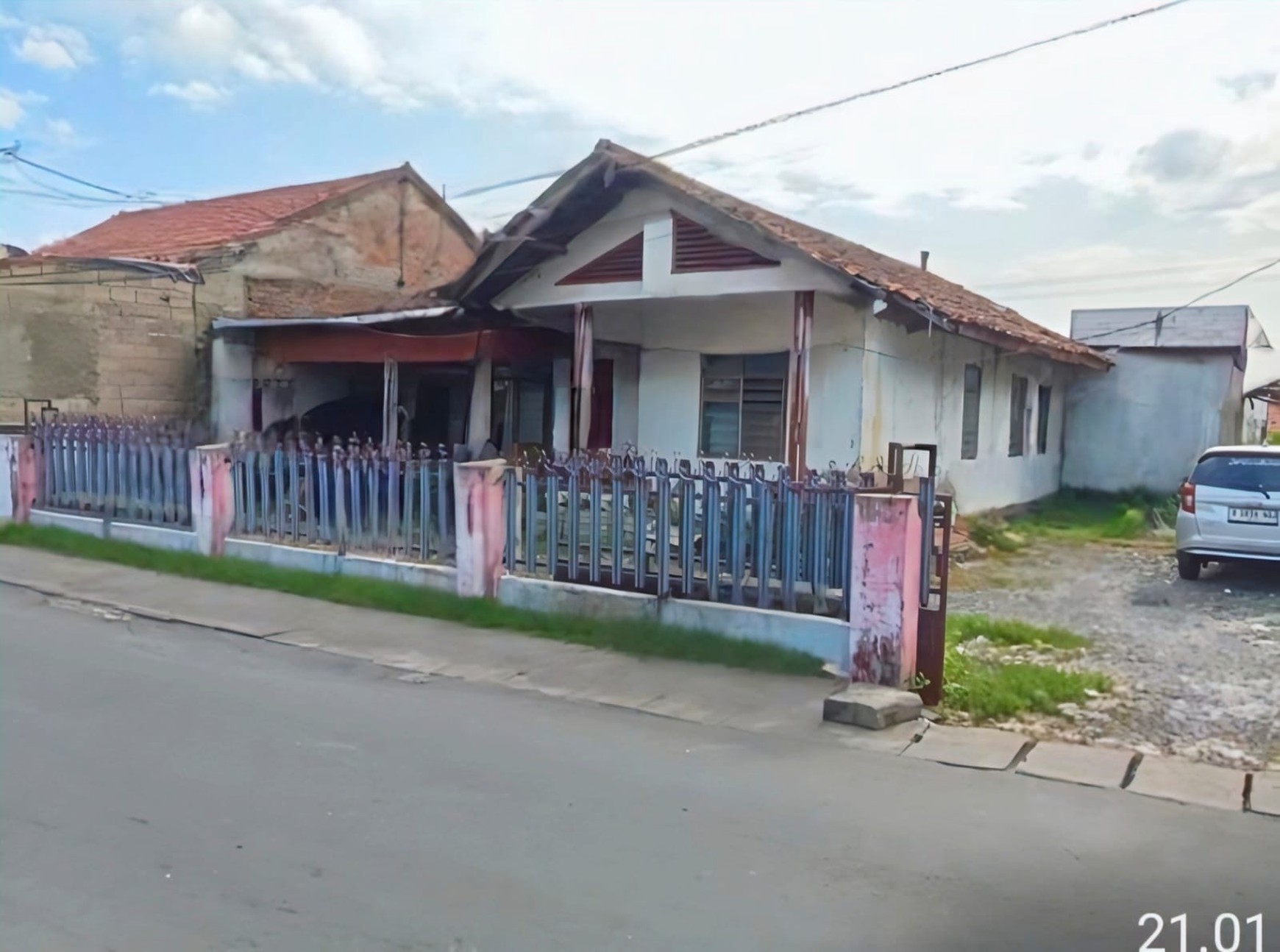 Rumah Bagus Di Jl Sunan Giri Ciledug Tangerang