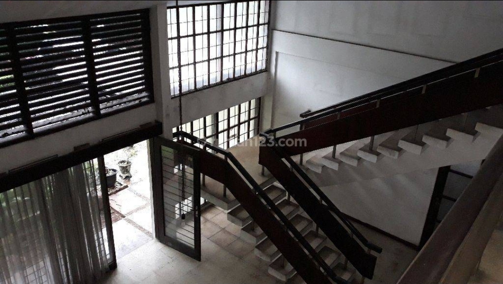 Rumah Bagus Di Jl Tanah Kusir Jakarta Selatan