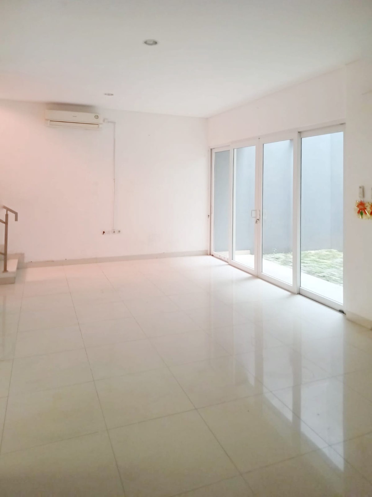 Rumah Bagus Di Jl Alam Pondok Indah Jakarta Selatan