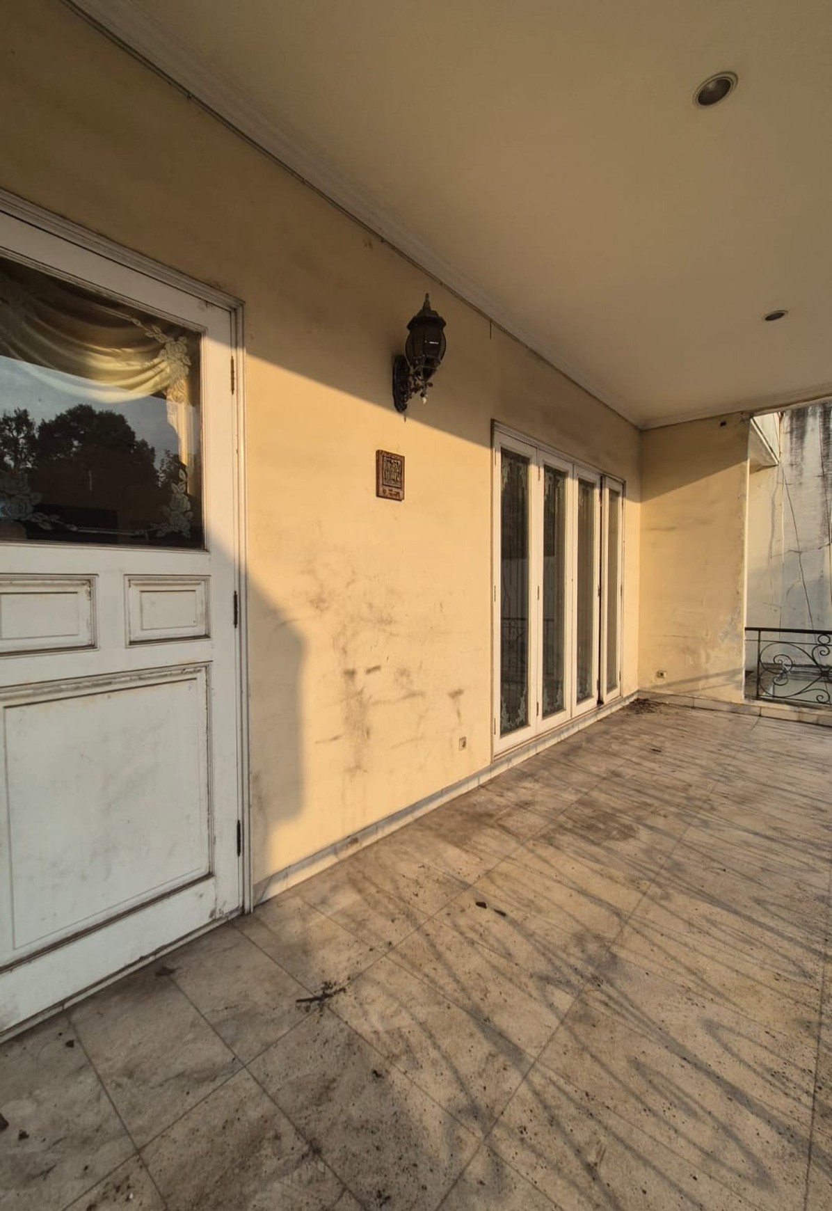 Rumah Bagus Di Taman Lebak Bulus Jakarta Selatan