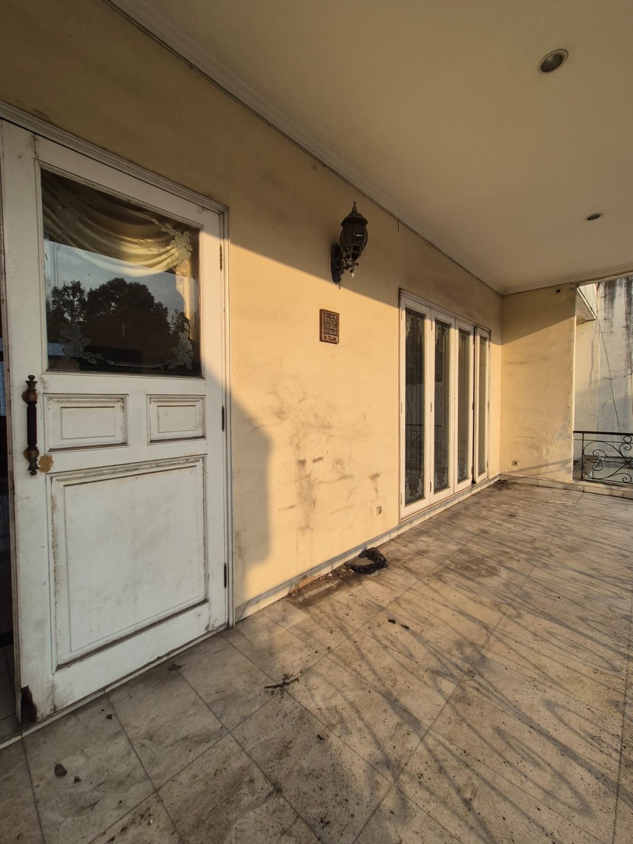 Rumah Bagus Di Taman Lebak Bulus Jakarta Selatan