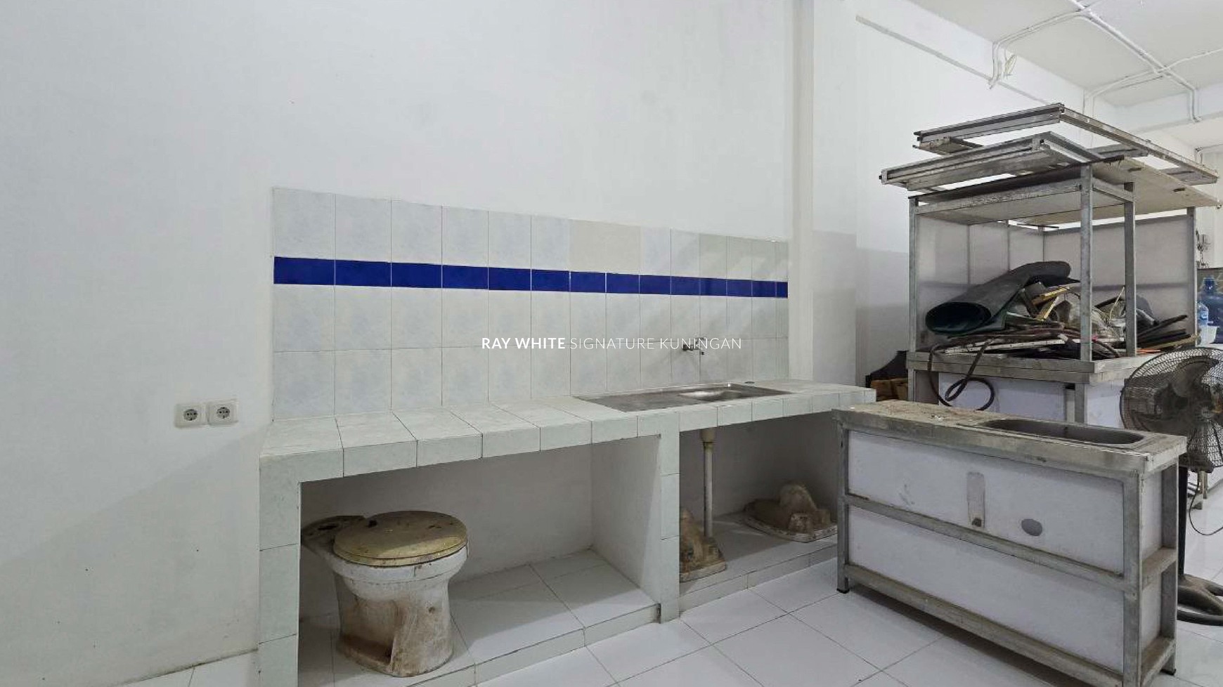 Sewa Ruko Strategis di Jl. Pasar Baru Timur, Sawah Besar - Jakarta Pusat
