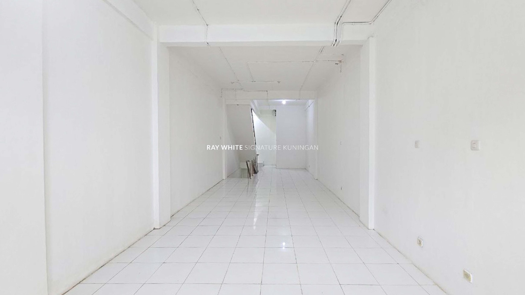 Sewa Ruko Strategis di Jl. Pasar Baru Timur, Sawah Besar - Jakarta Pusat
