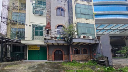 Sewa Ruko Strategis di Jl. Pasar Baru Timur, Sawah Besar - Jakarta Pusat