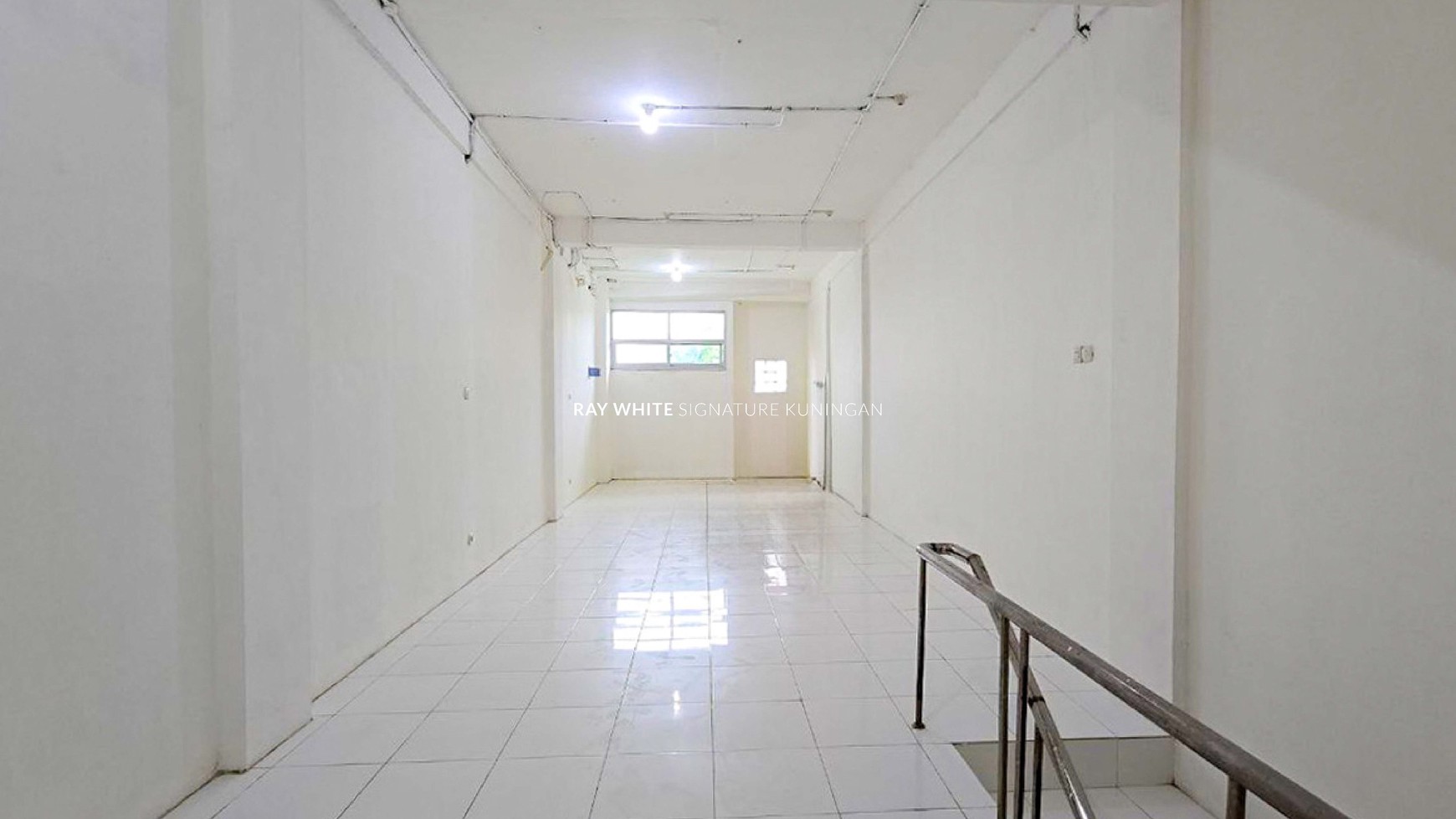 Sewa Ruko Strategis di Jl. Pasar Baru Timur, Sawah Besar - Jakarta Pusat