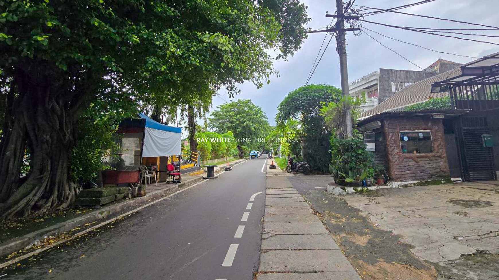 Sewa Ruko Strategis di Jl. Pasar Baru Timur, Sawah Besar - Jakarta Pusat