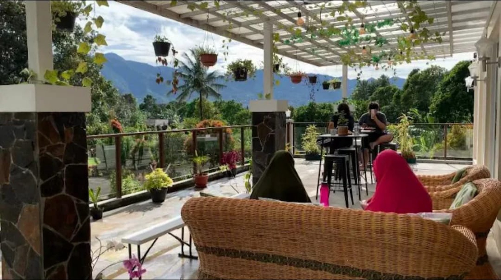 DI JUAL VILLA MEWAH DI CIDOKOM CISARUA