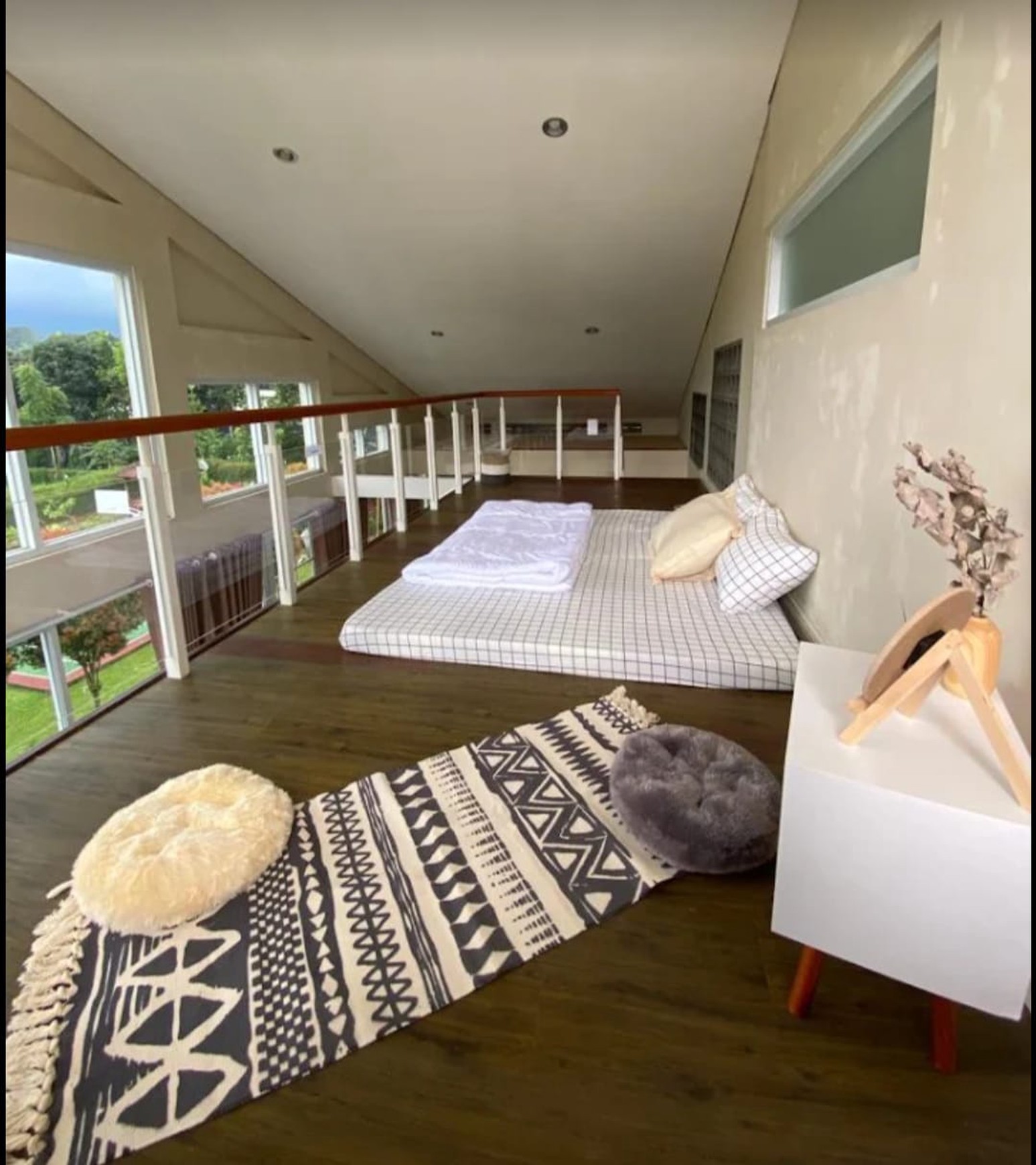 DI JUAL VILLA MEWAH DI CIDOKOM CISARUA