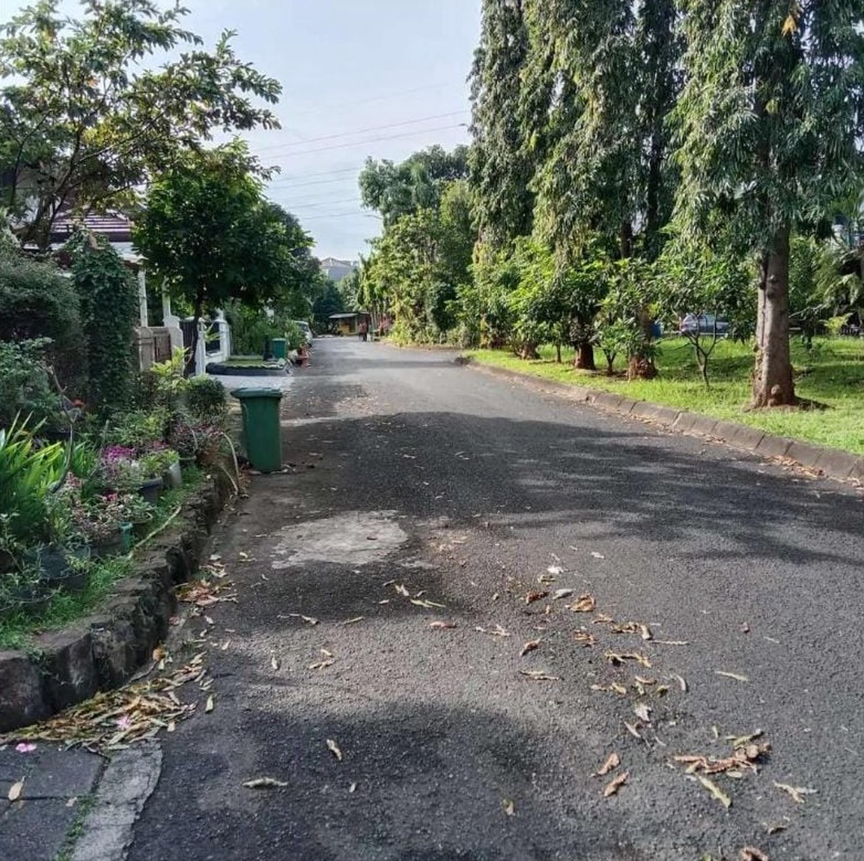 Rumah Lingkungan asri di Modernland Tangerang