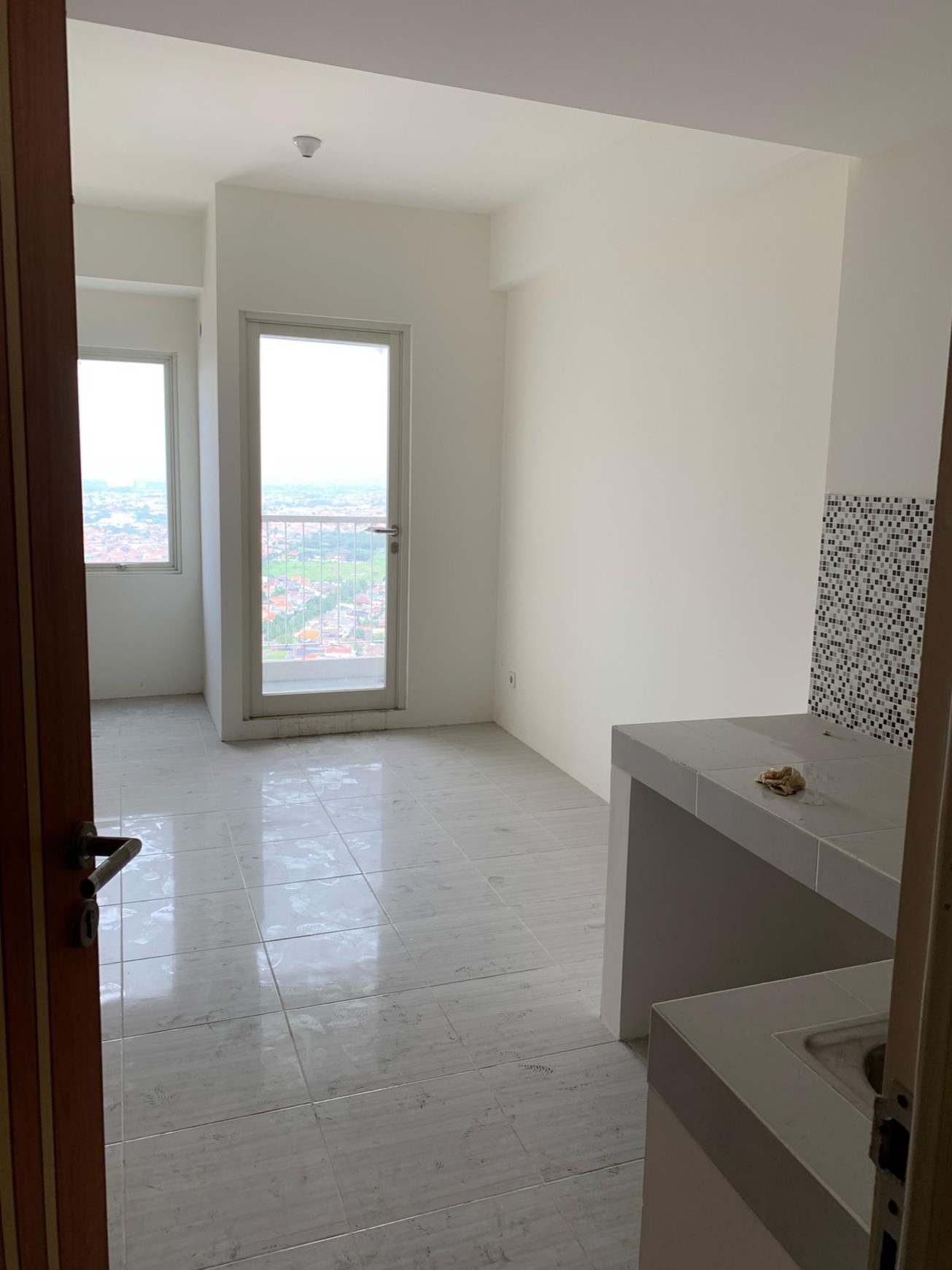 Dijual Apartemen 2 Br di Puncak CBD, Surabaya