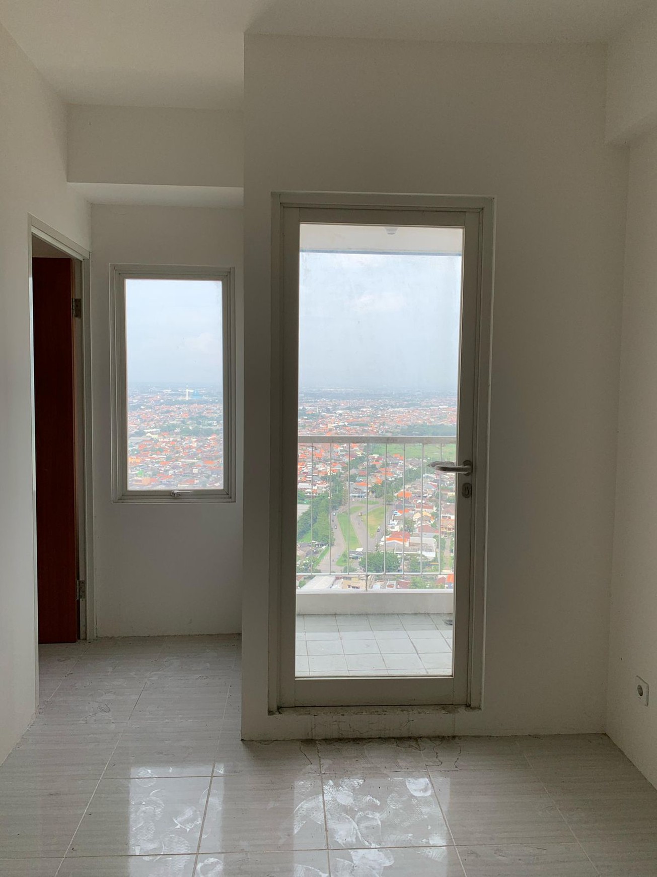Dijual Apartemen 2 Br di Puncak CBD, Surabaya
