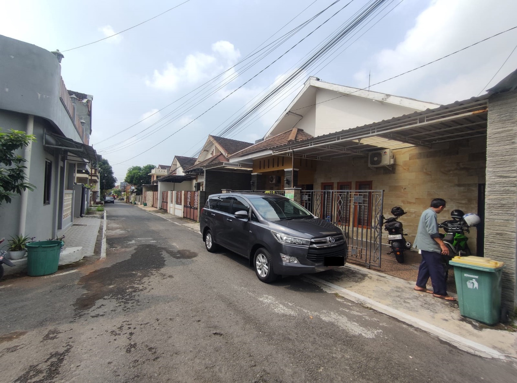 Rumah 3 Kamar Lokasi Strategis, Cocok Untuk Keluarga Di Jambusari, Depok, Sleman
