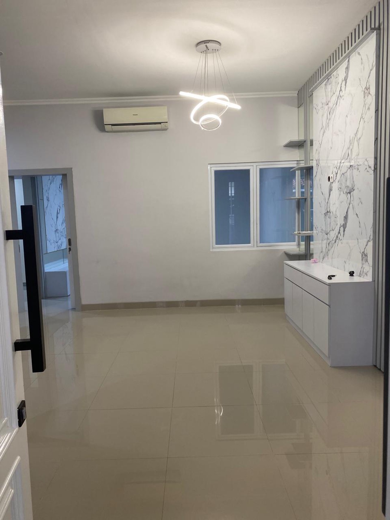 Rumah Minimalis di Modernland Tangerang