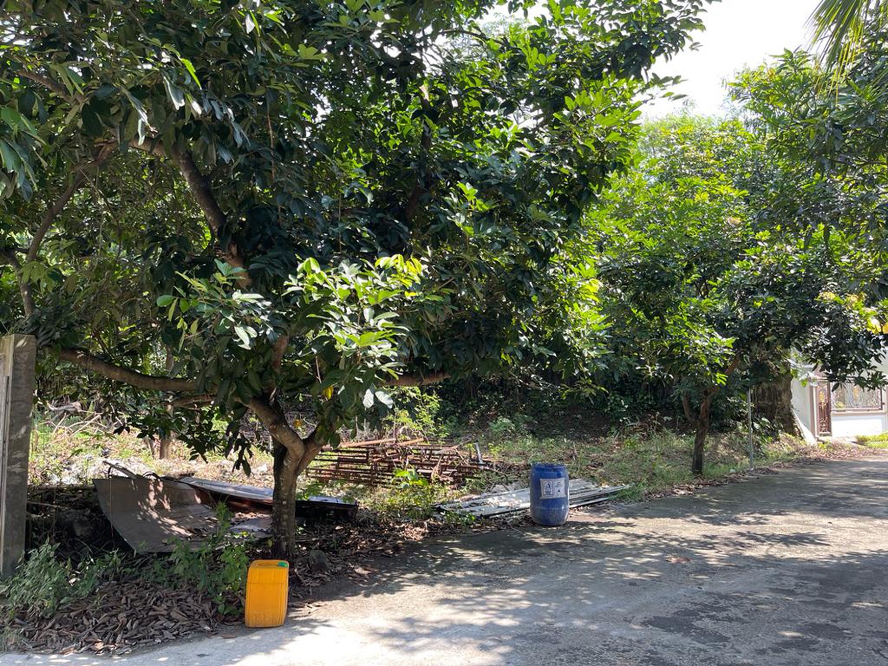 Kavling siap bangun di Komplek Perumahan DPRD Cibubur, Jakarta Timur.