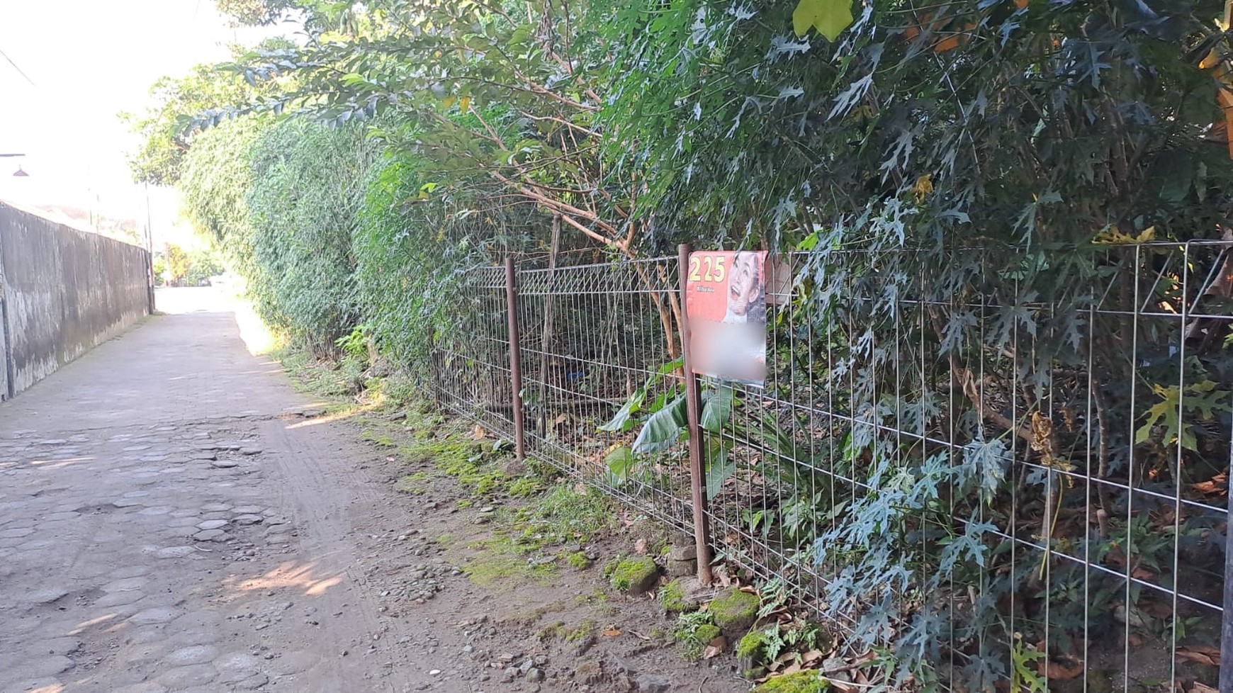 Tanah Pekarangan 405 Meter Persegi Lokasi Dekat Kampus AMIKOM Condongcatur Depok Sleman