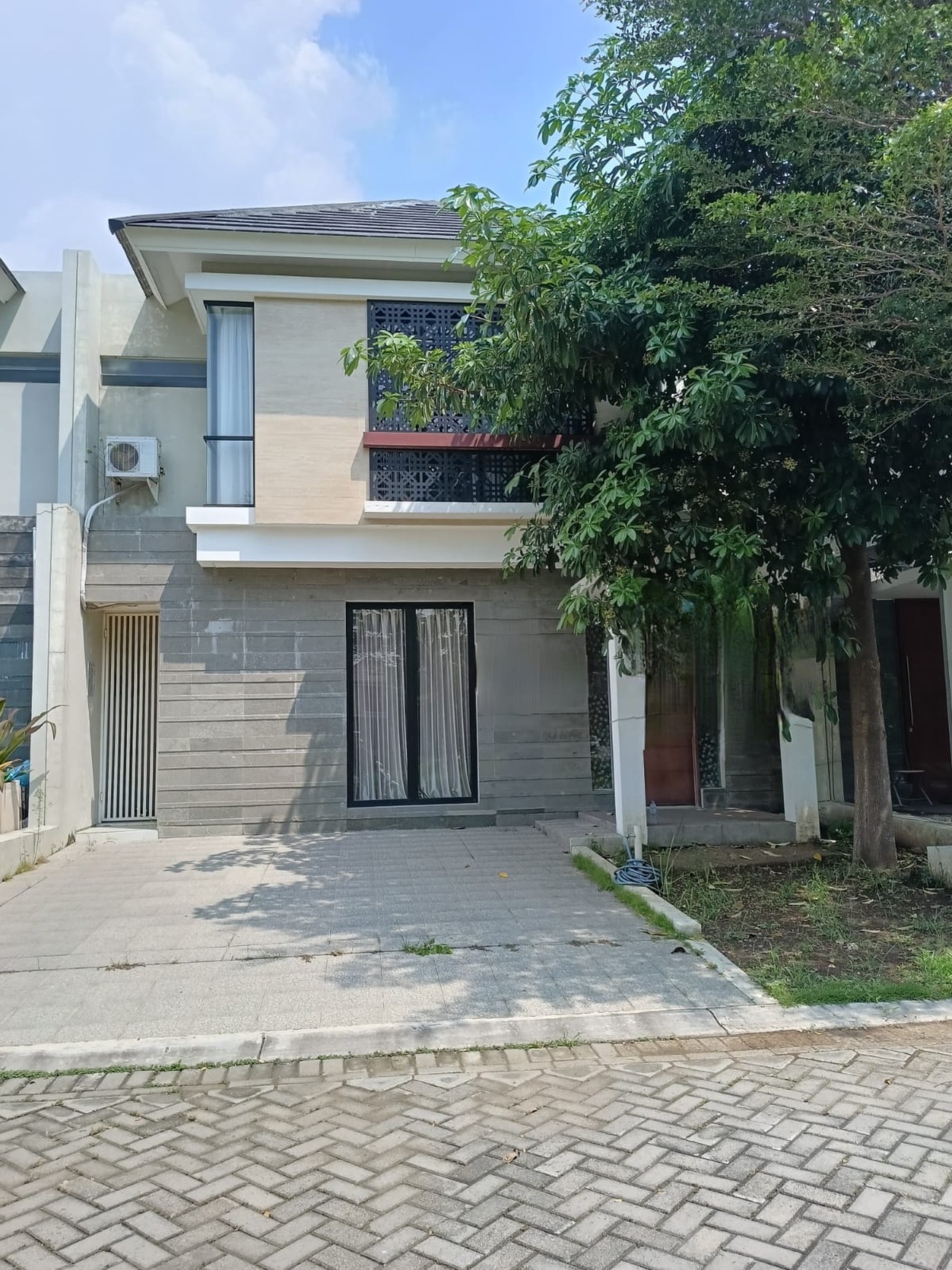 DIJUAL Northwest Lake Citraland Surabaya Barat