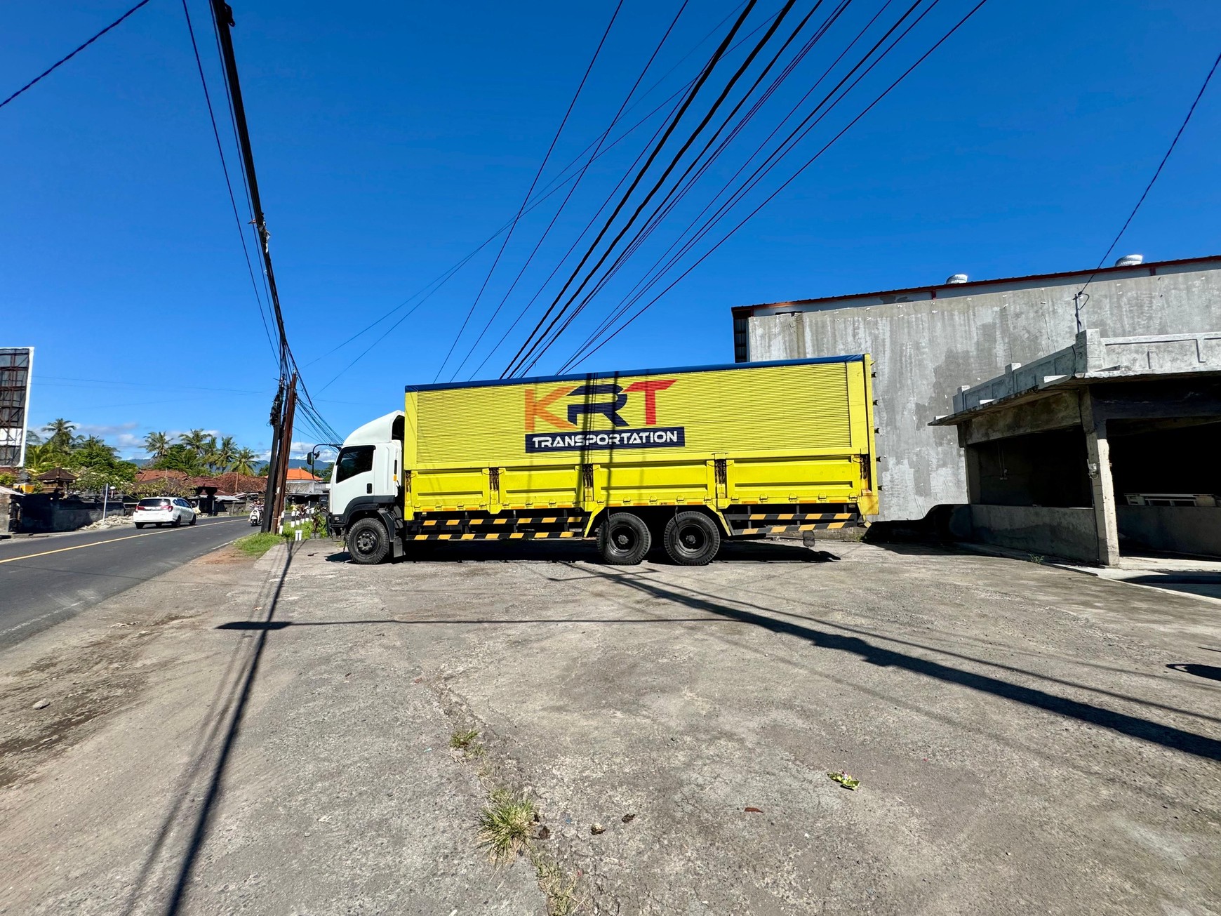 STRATEGIC COMMERCIAL PROPERTY WITH 26 SHOP UNITS ON MAIN ROAD