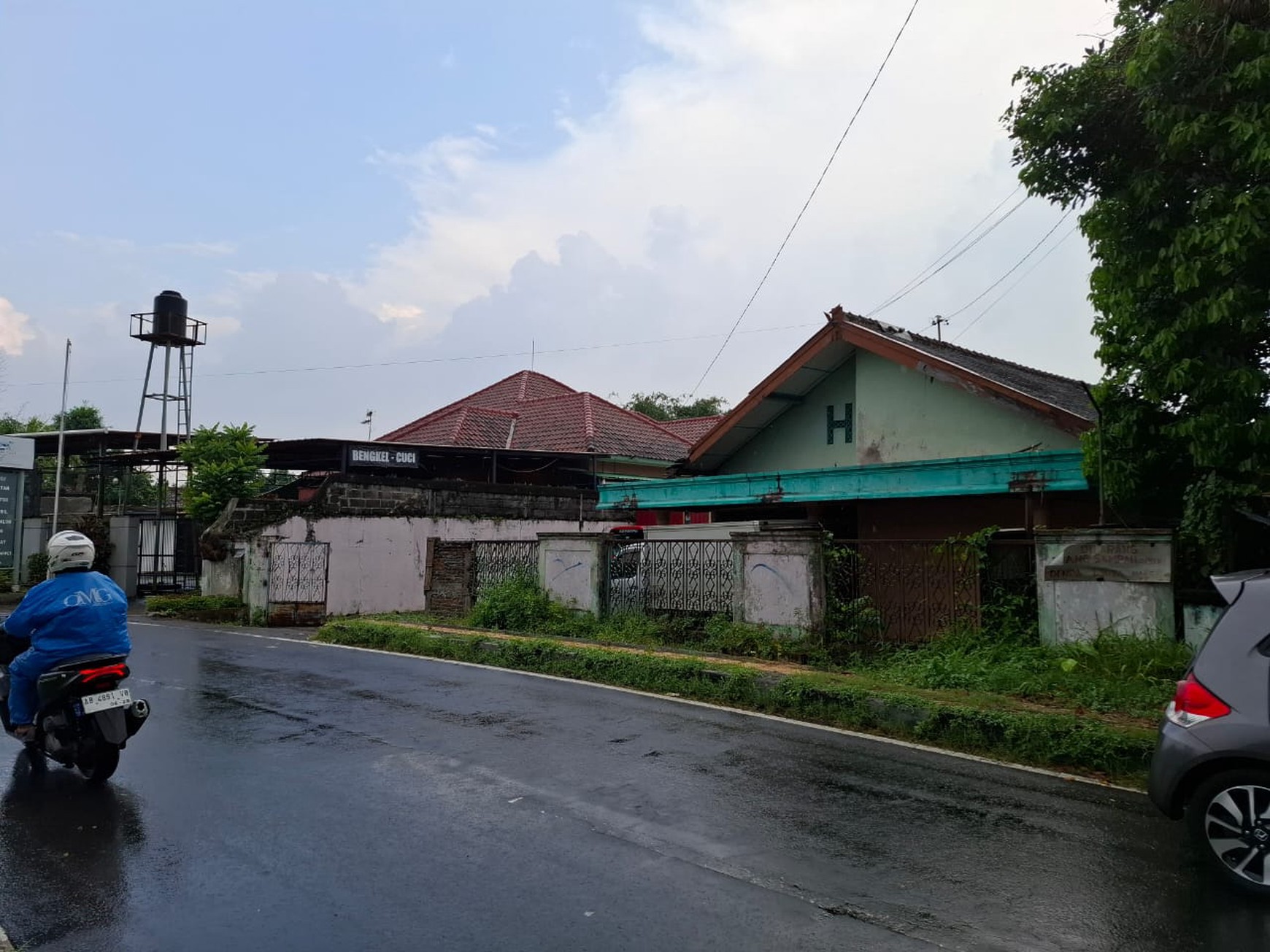 Rumah dengan Luas Tanah 938 Meter Persegi Cocok Untuk Usaha Lokasi Mulungan Mlati Sleman 