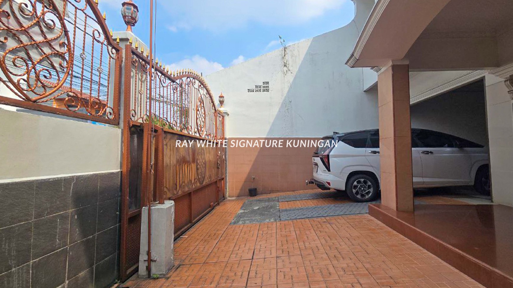 Jual Rumah 2 Lantai Siap Huni Jl Bungur - Kebayoran Lama