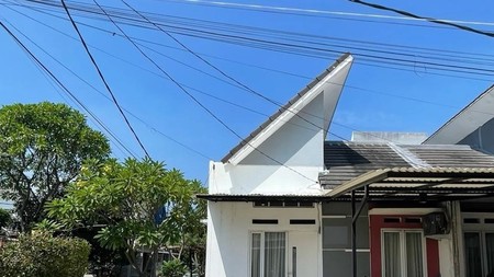 Rumah Minimalis, 1 Lantai dalam Cluster di Jurang Mangu