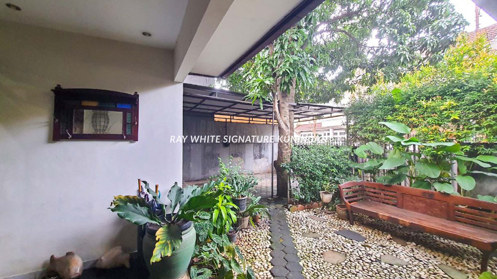 Jual Rumah Lama Terawat 1 Lantai di Jl MPR IV Cilandak