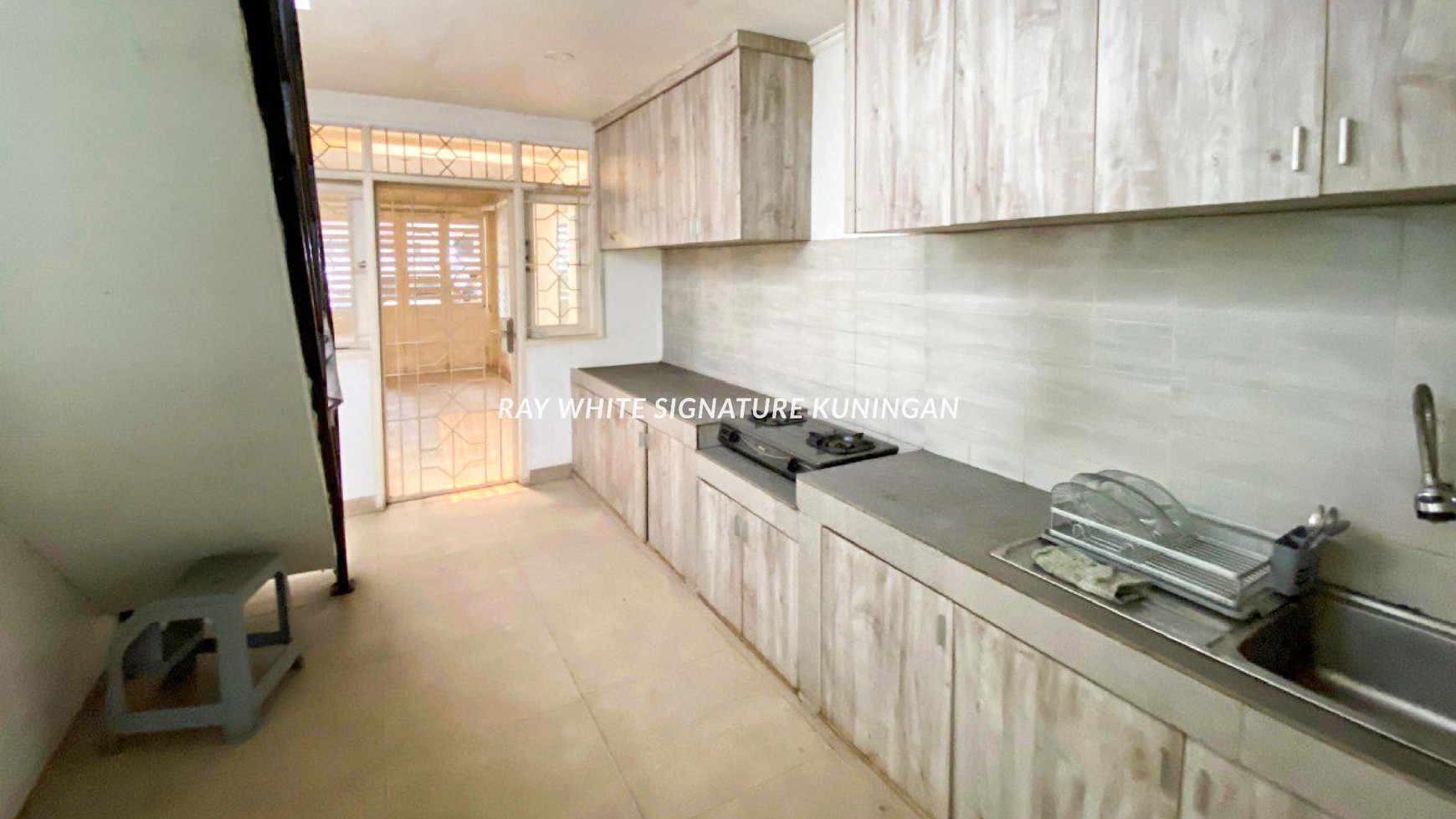 Dijual rumah 1,1/2 di Palbatu