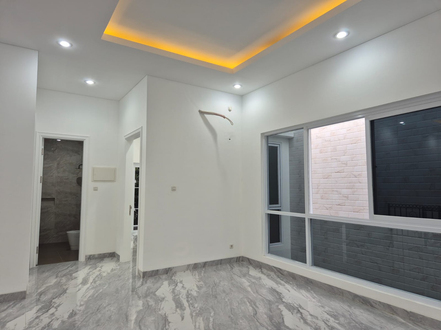 Rumah brand New, Luxury bagus, Kemanan 24 Jam di Bintaro Sektor 9