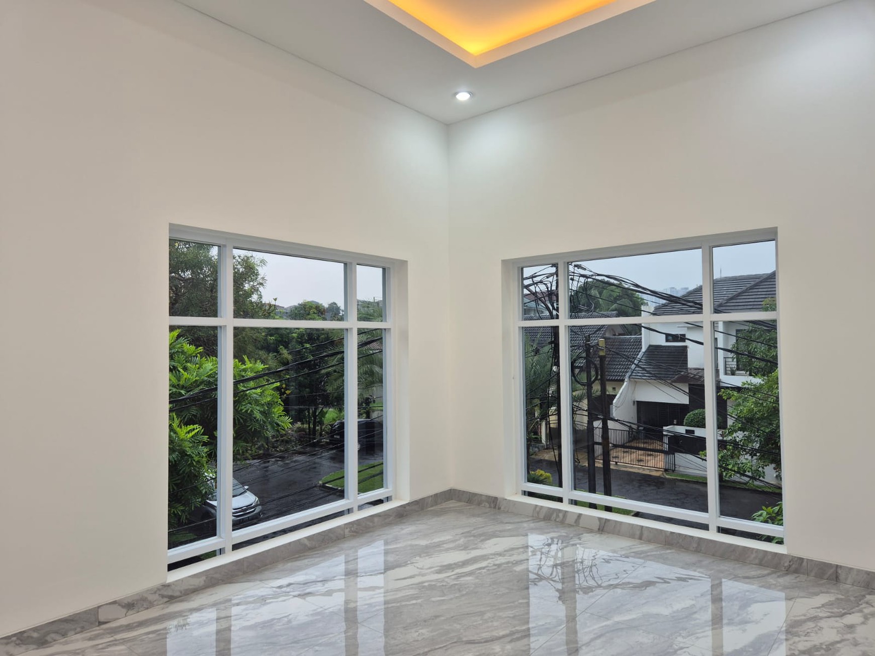 Rumah brand New, Luxury bagus, Kemanan 24 Jam di Bintaro Sektor 9