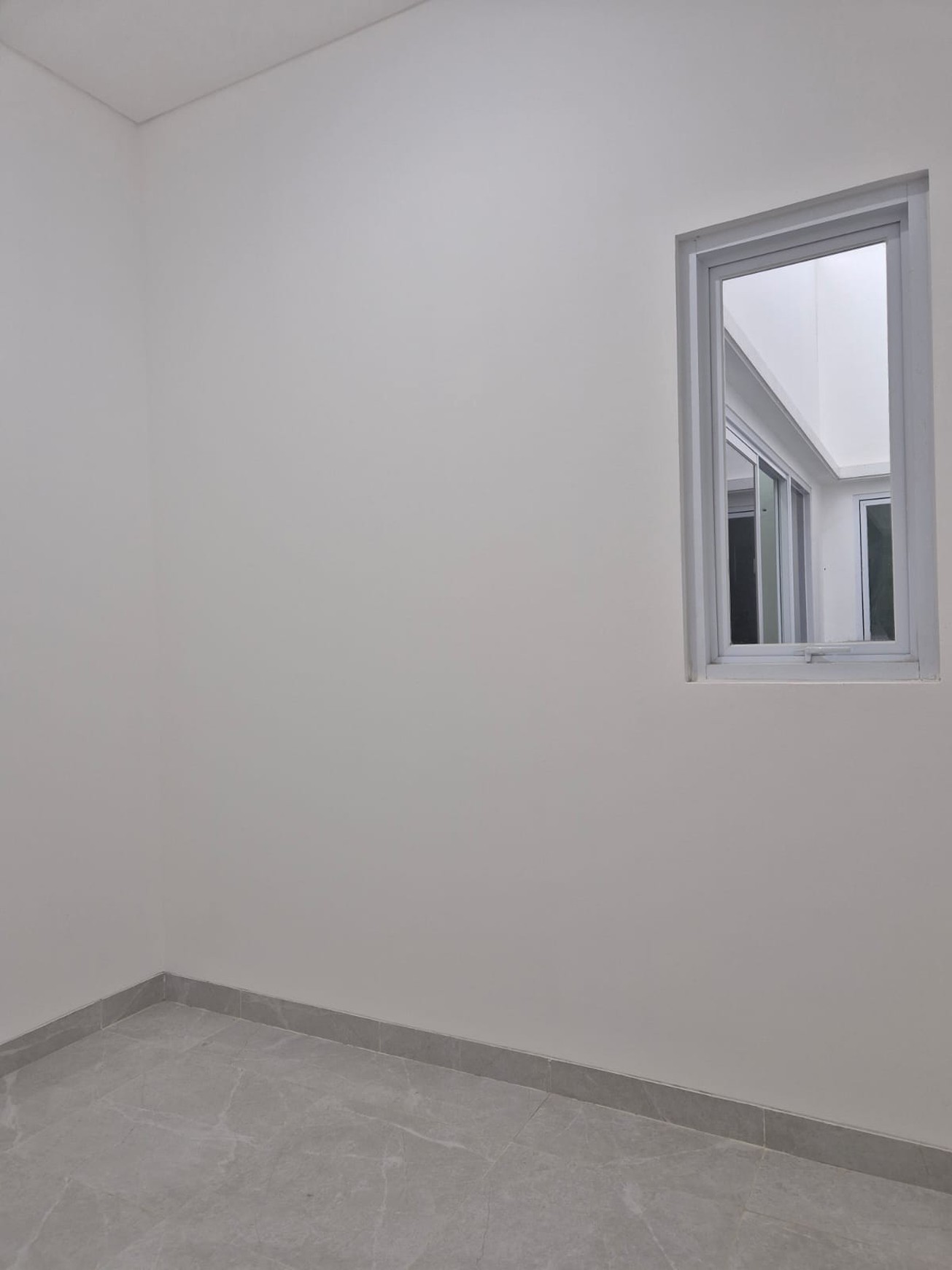 Rumah brand New, Luxury bagus, Kemanan 24 Jam di Bintaro Sektor 9