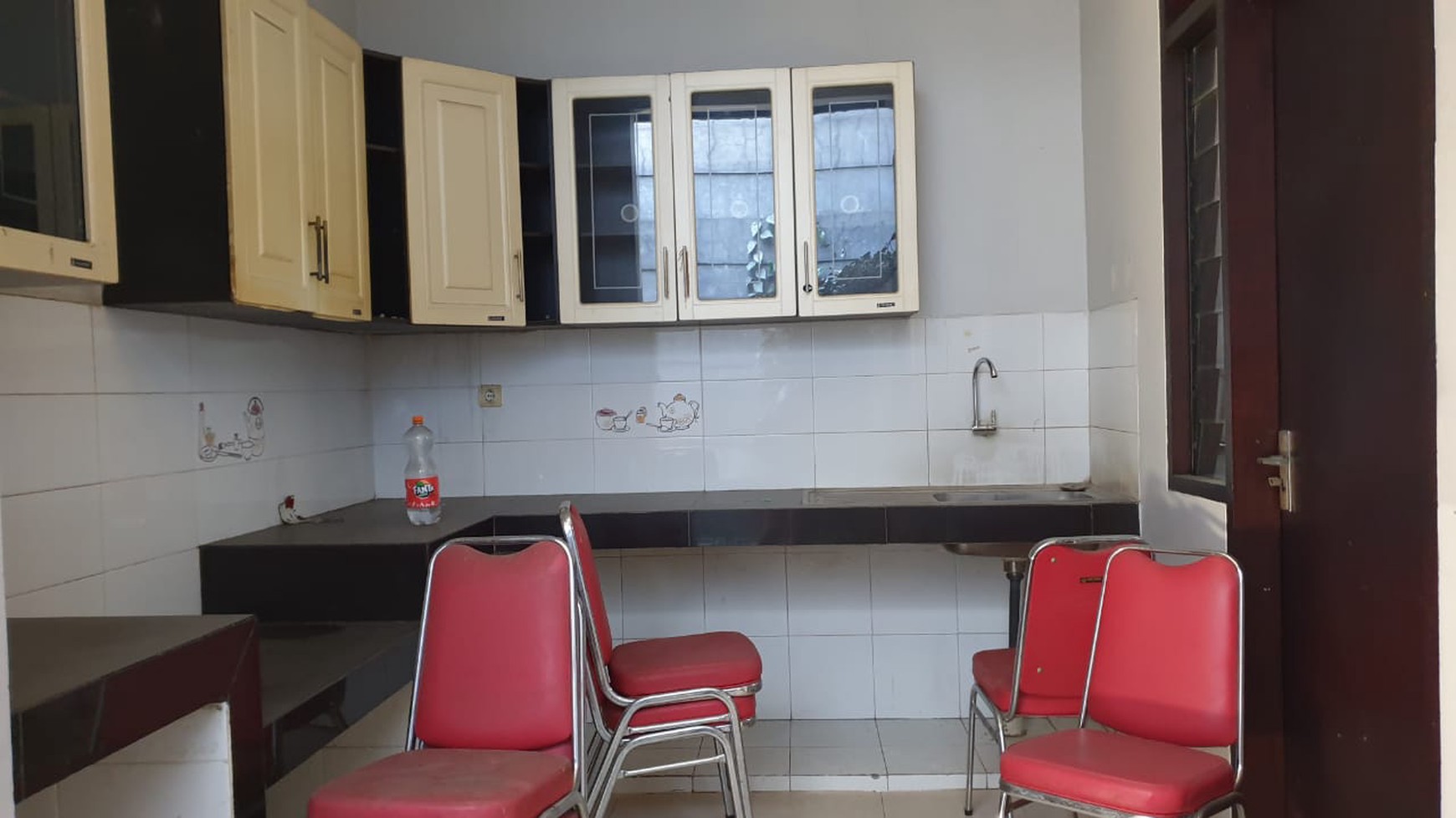 Dijual Rumah Asri Terawat di Komplek Batununggal, Bandung Kota