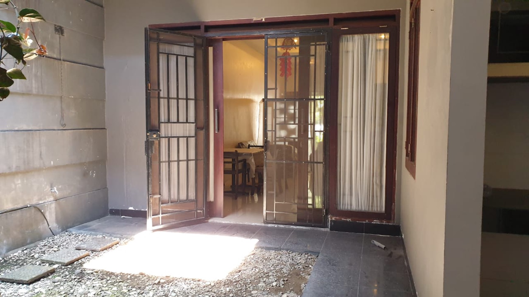 Dijual Rumah Asri Terawat di Komplek Batununggal, Bandung Kota