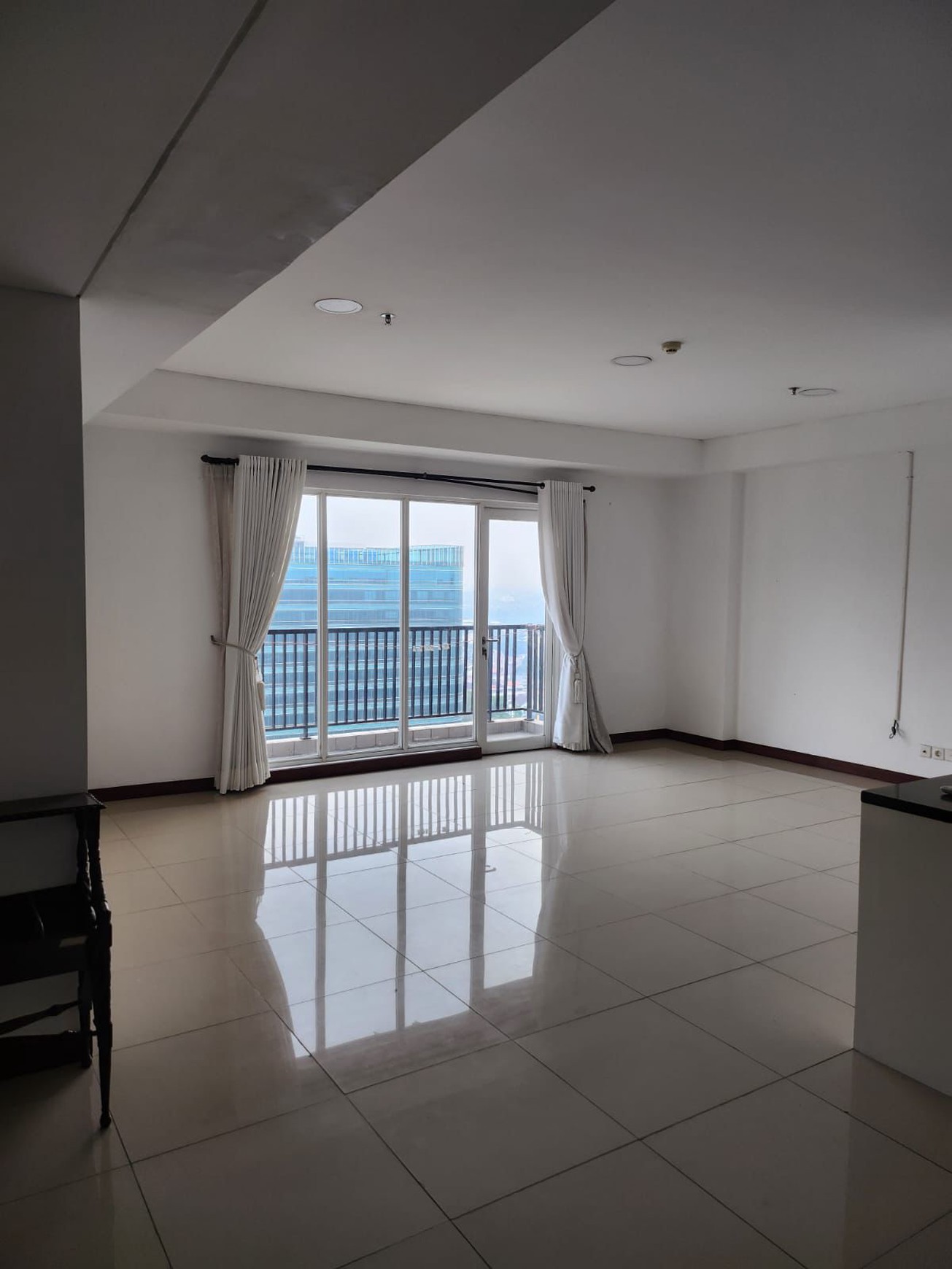 Dijual Unit Apartemen The Aspen Residences Lokasi Strategis Cocok Untuk Anak Muda