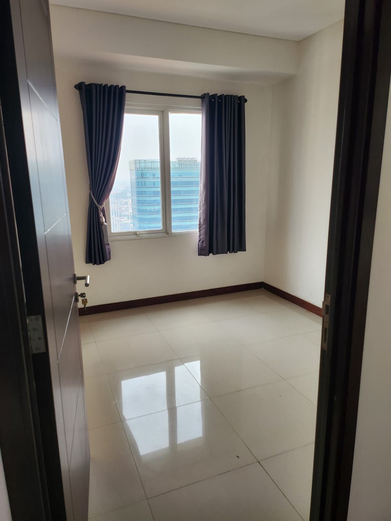 Dijual Unit Apartemen The Aspen Residences Lokasi Strategis Cocok Untuk Anak Muda