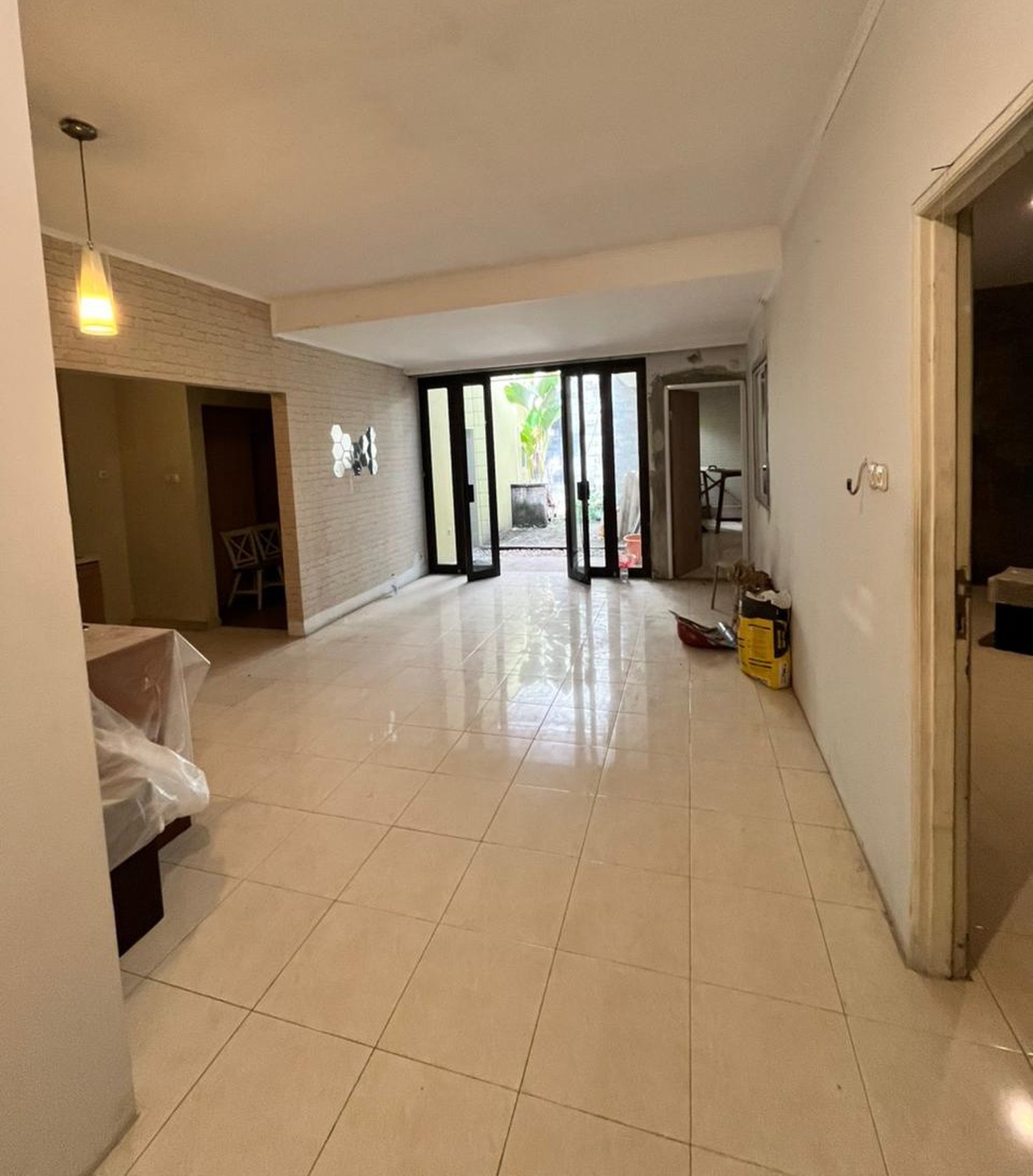 Dijual Cepat Rumah baru renove di Lebak Lestari
