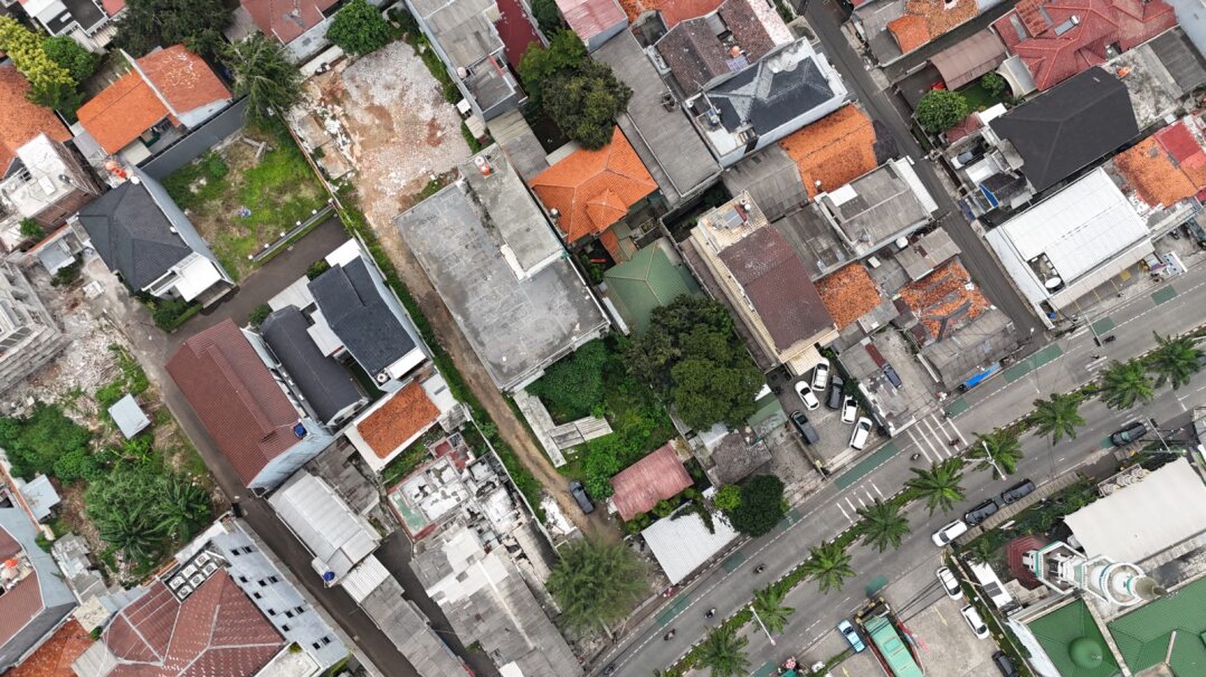 Gedung Komersial Strategis di Pasar Minggu - Ragunan