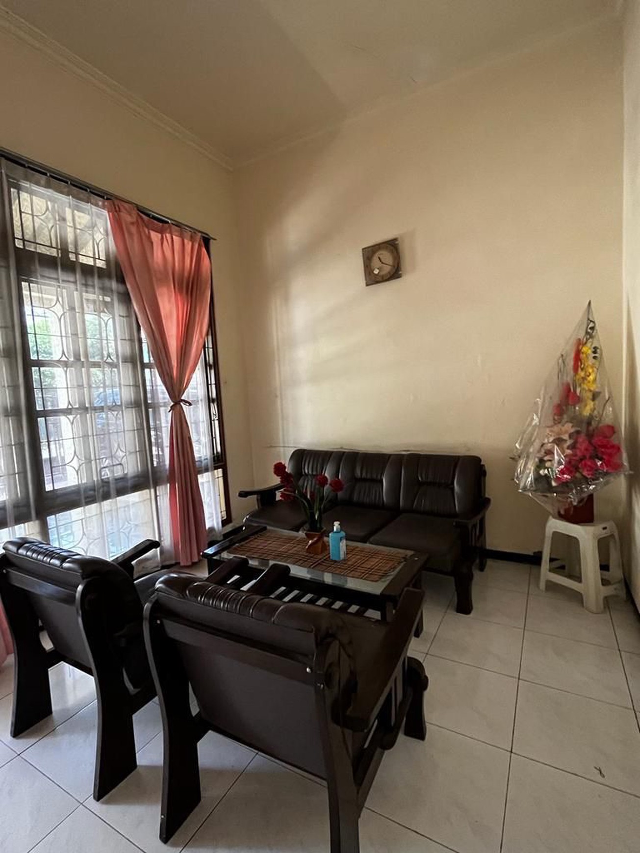 Rumah Strategis Rungkut Timur Dekat ITS, Galaxy Mall, dan Jalan Tol