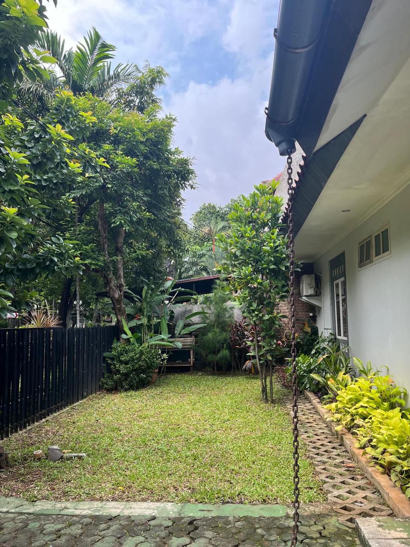 Dijual Rumah Nyaman di Lingkungan yang tenang dan asri