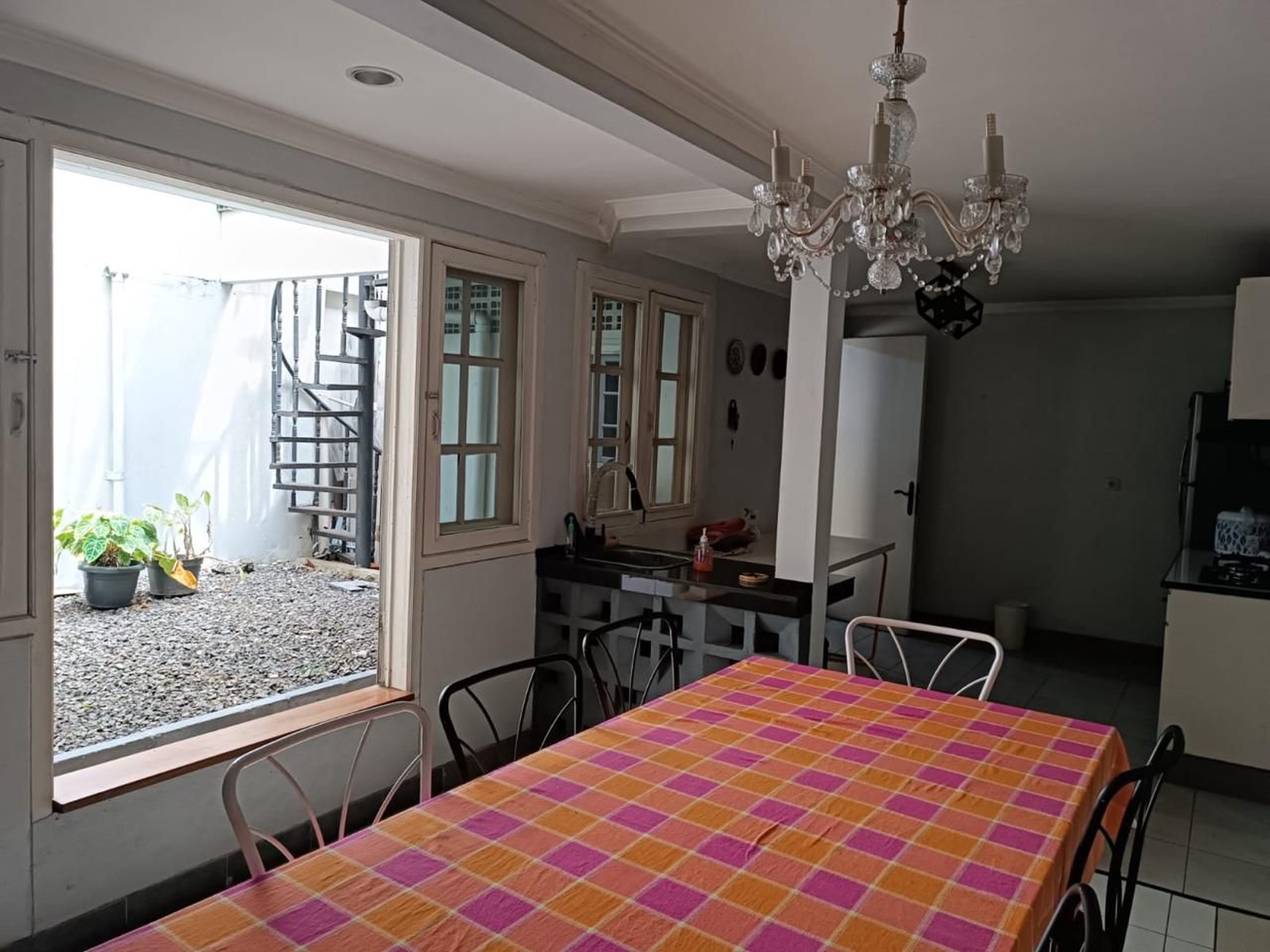 Dijual Rumah Nyaman di Lingkungan yang tenang dan asri