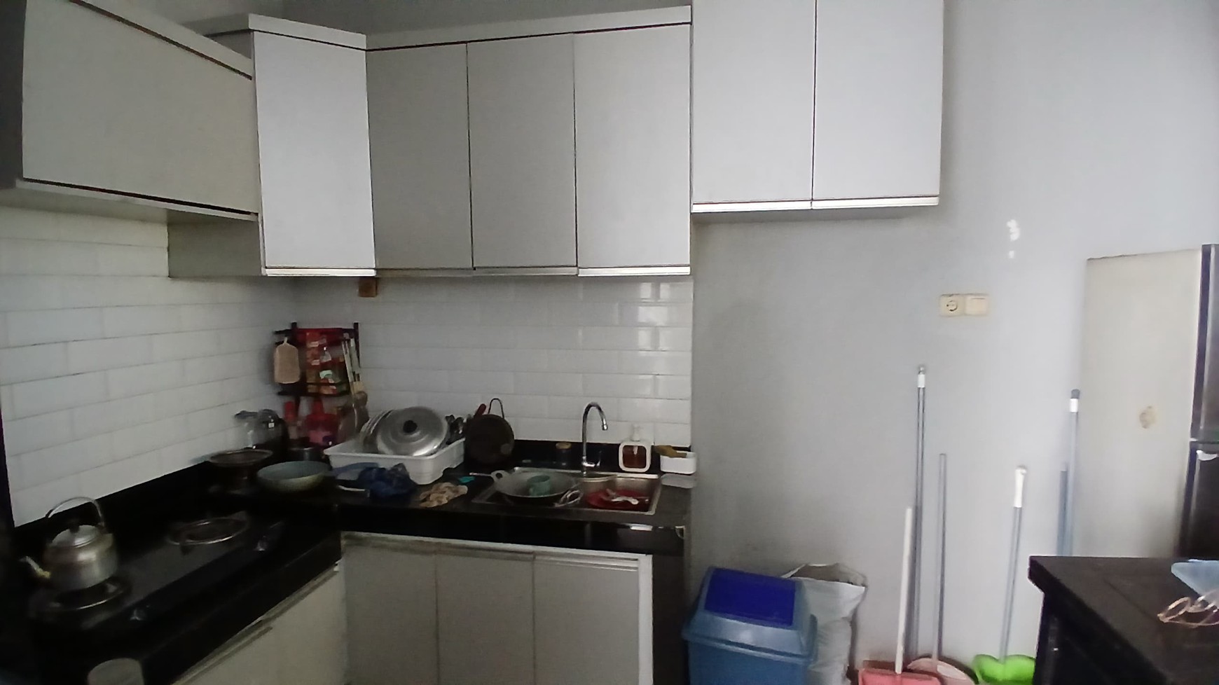 Rumah keren dijual di Puri Cinere, letak Strategis, di perumahan yg bagus