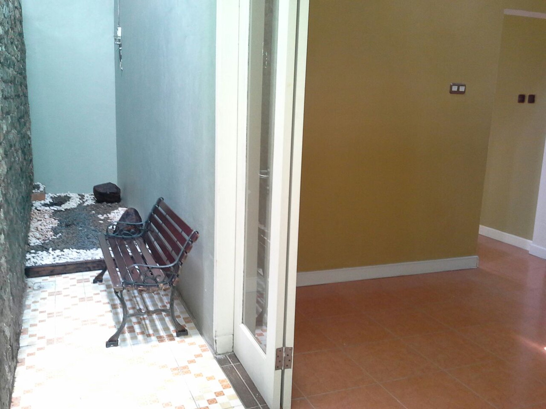 Jual Rumah Tebet Timur tingkat 2 letak strategis
